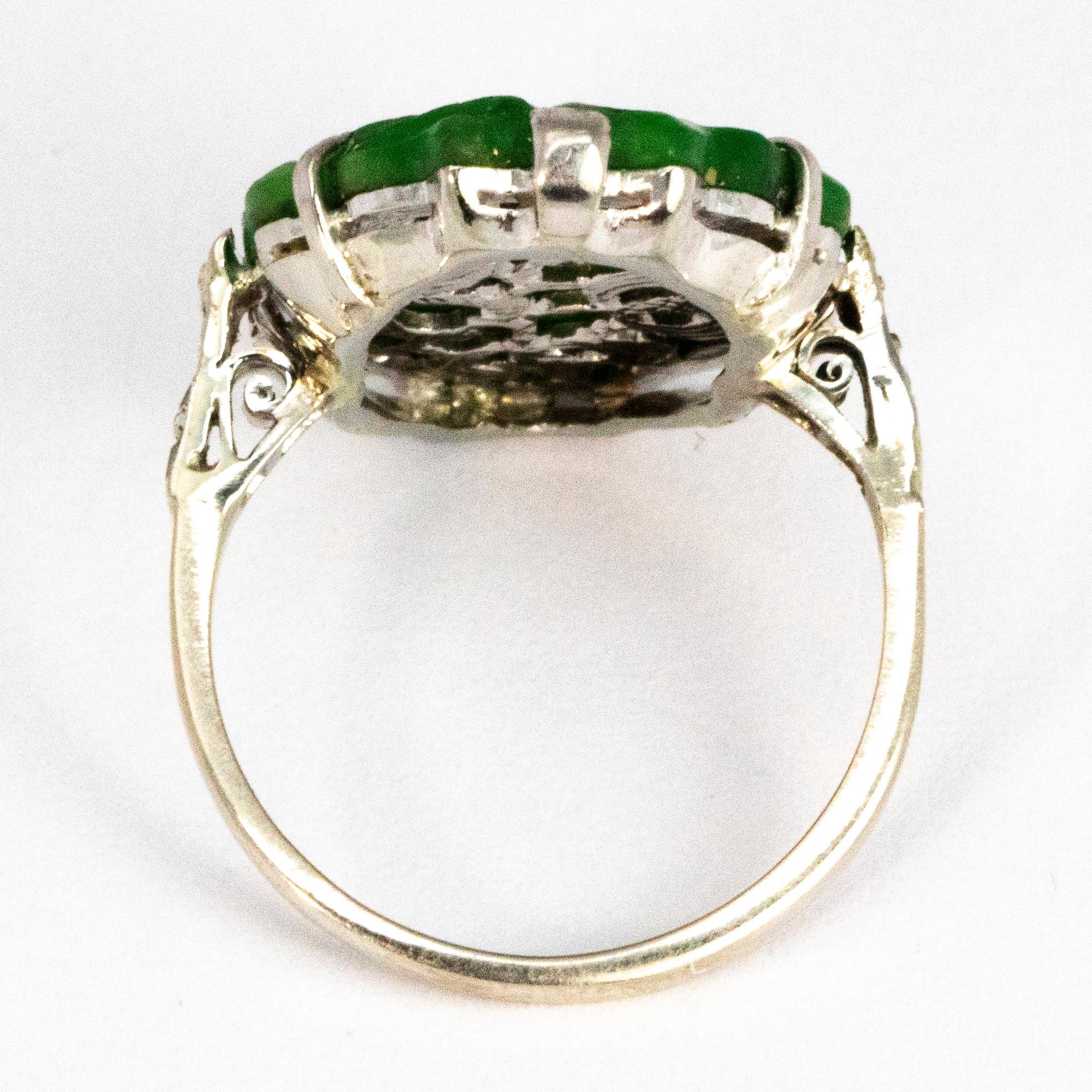 Art Deco Jade and Diamond Platinum Ring In Good Condition In Chipping Campden, GB