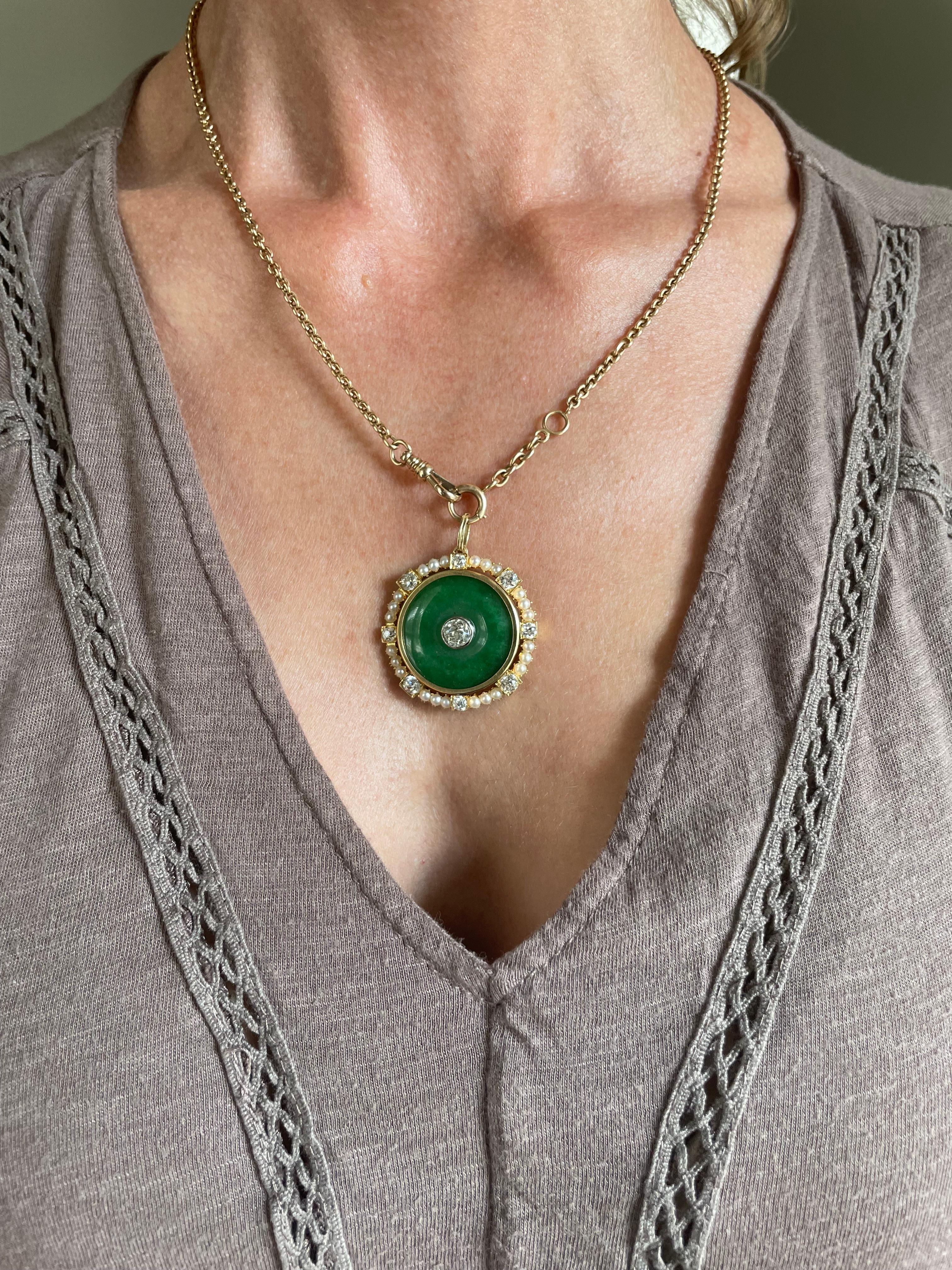 Art Deco Jade, Diamond and Pearl Disk Pendant In Good Condition For Sale In Hummelstown, PA