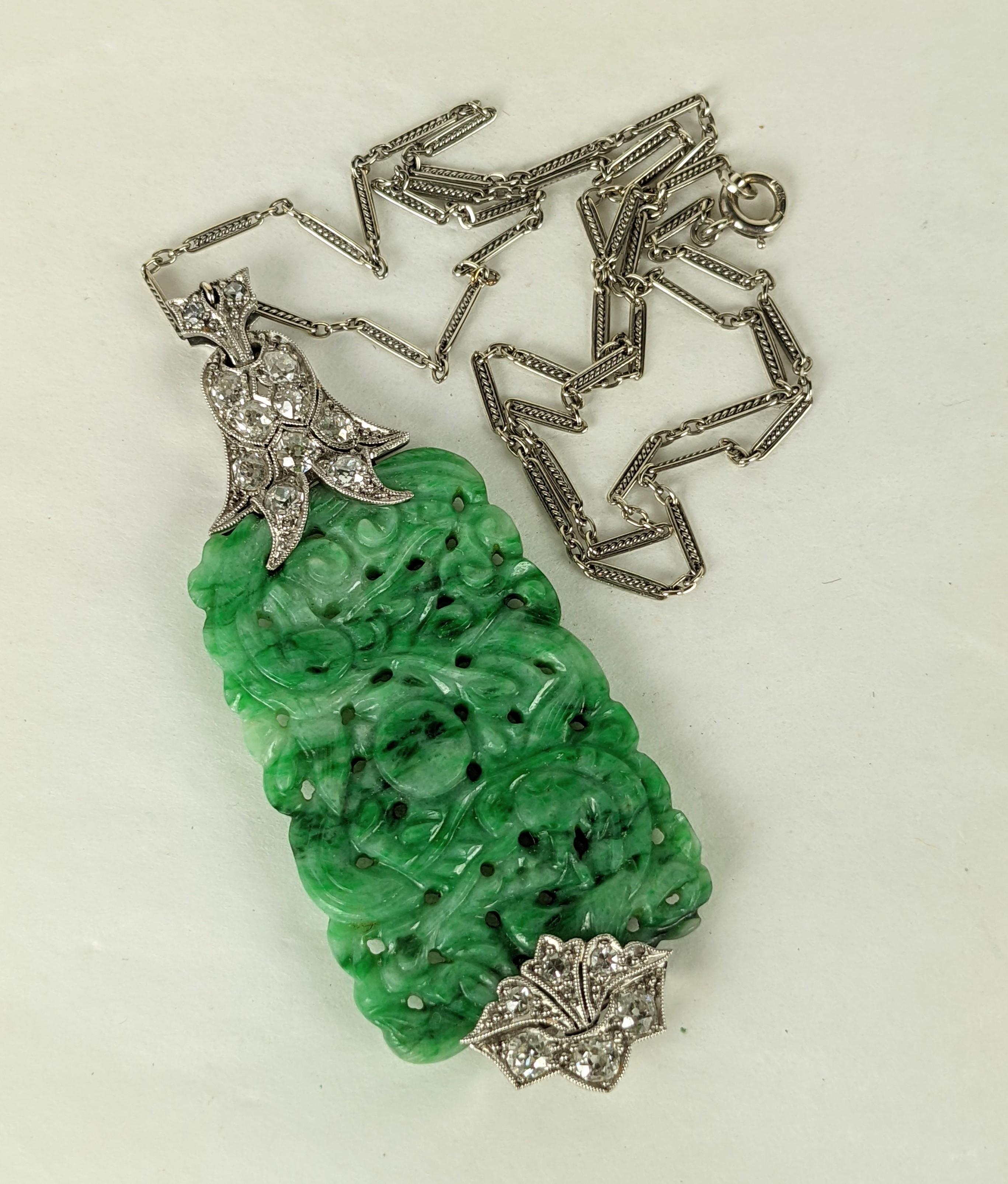 Art Deco Jade-Diamant-Anhänger (Art déco) im Angebot