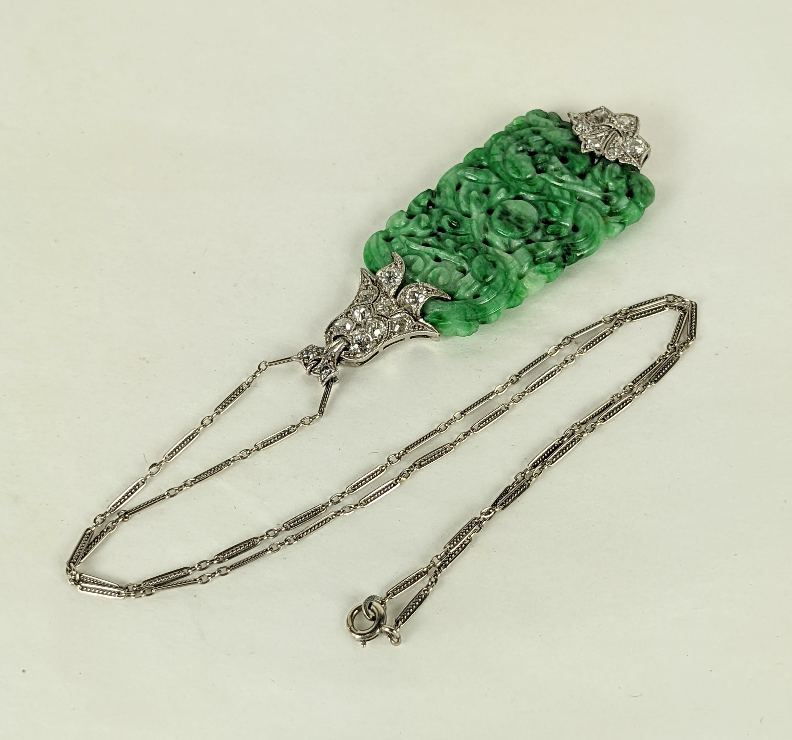 Pendentif Art déco en jade et diamants Excellent état - En vente à Riverdale, NY