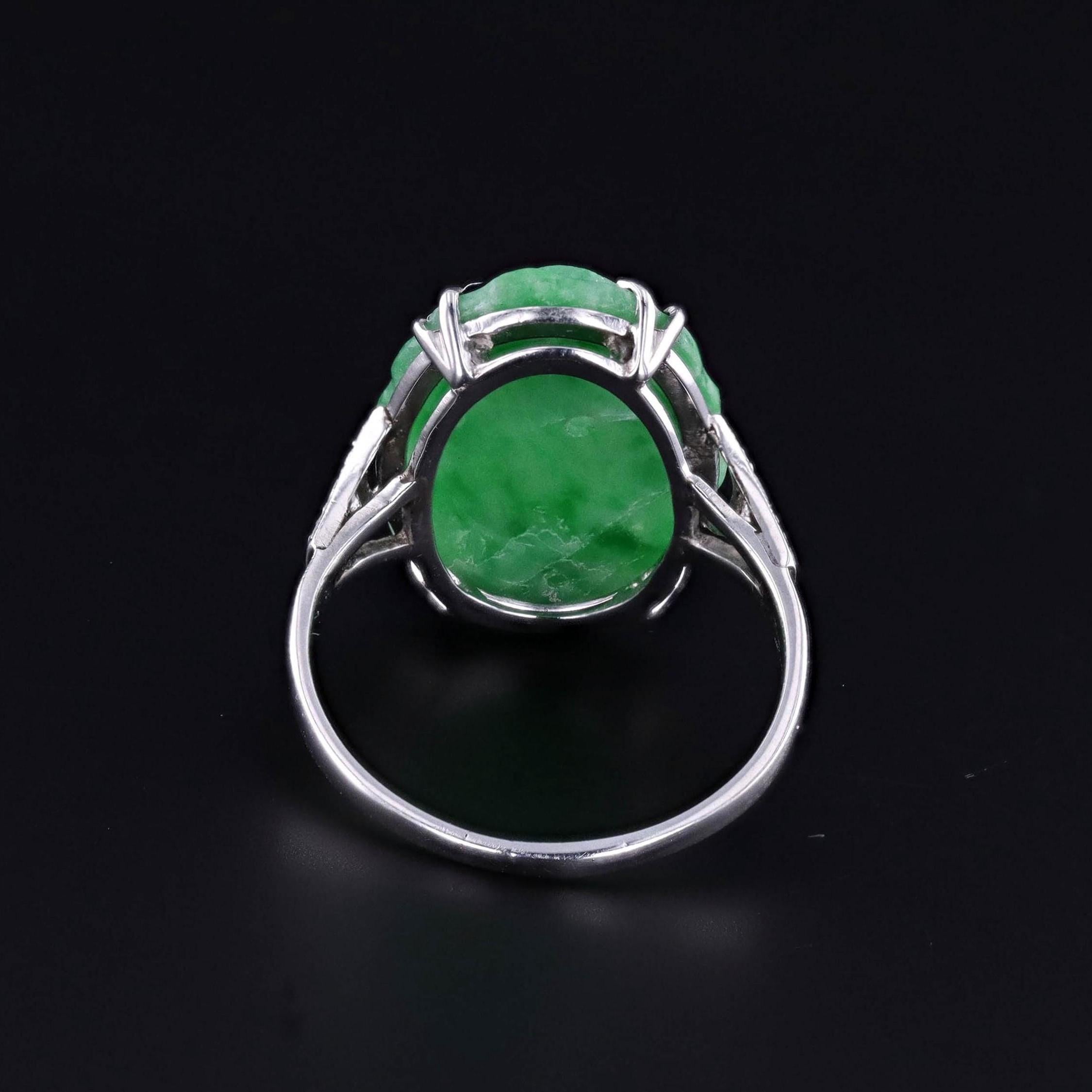 Art Deco Jade & Diamond Ring of 9ct White Gold Art Decó en venta