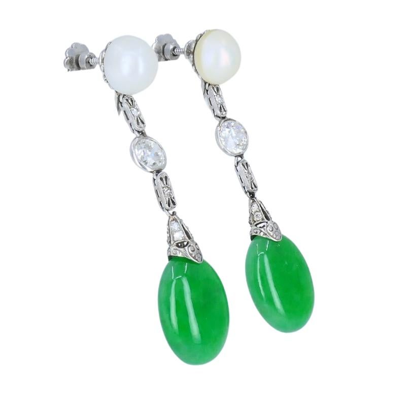 Art Deco Jade Ohrringe Platin Perlen Old European Cut Diamanten Estate Jewelry (Gemischter Schliff) im Angebot