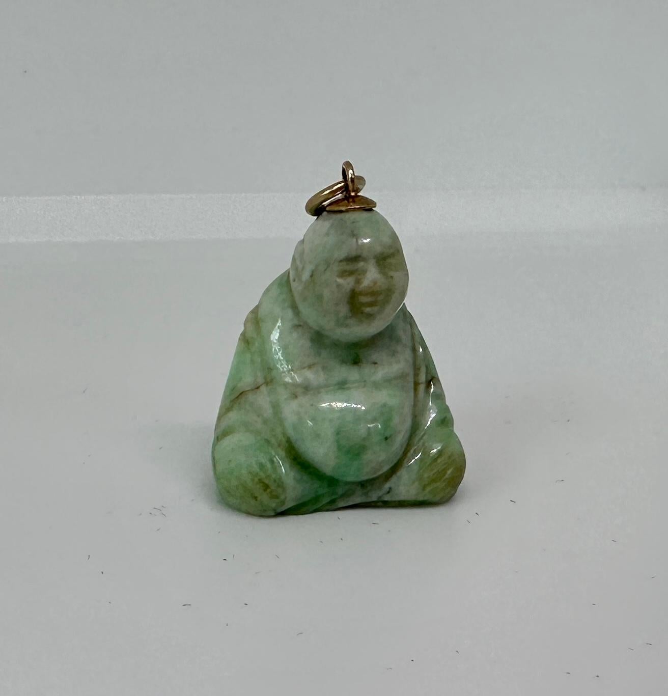 Art Deco Jade Fat Smiling Buddha Belly Pendant 14 Karat Gold Necklace In Excellent Condition For Sale In New York, NY
