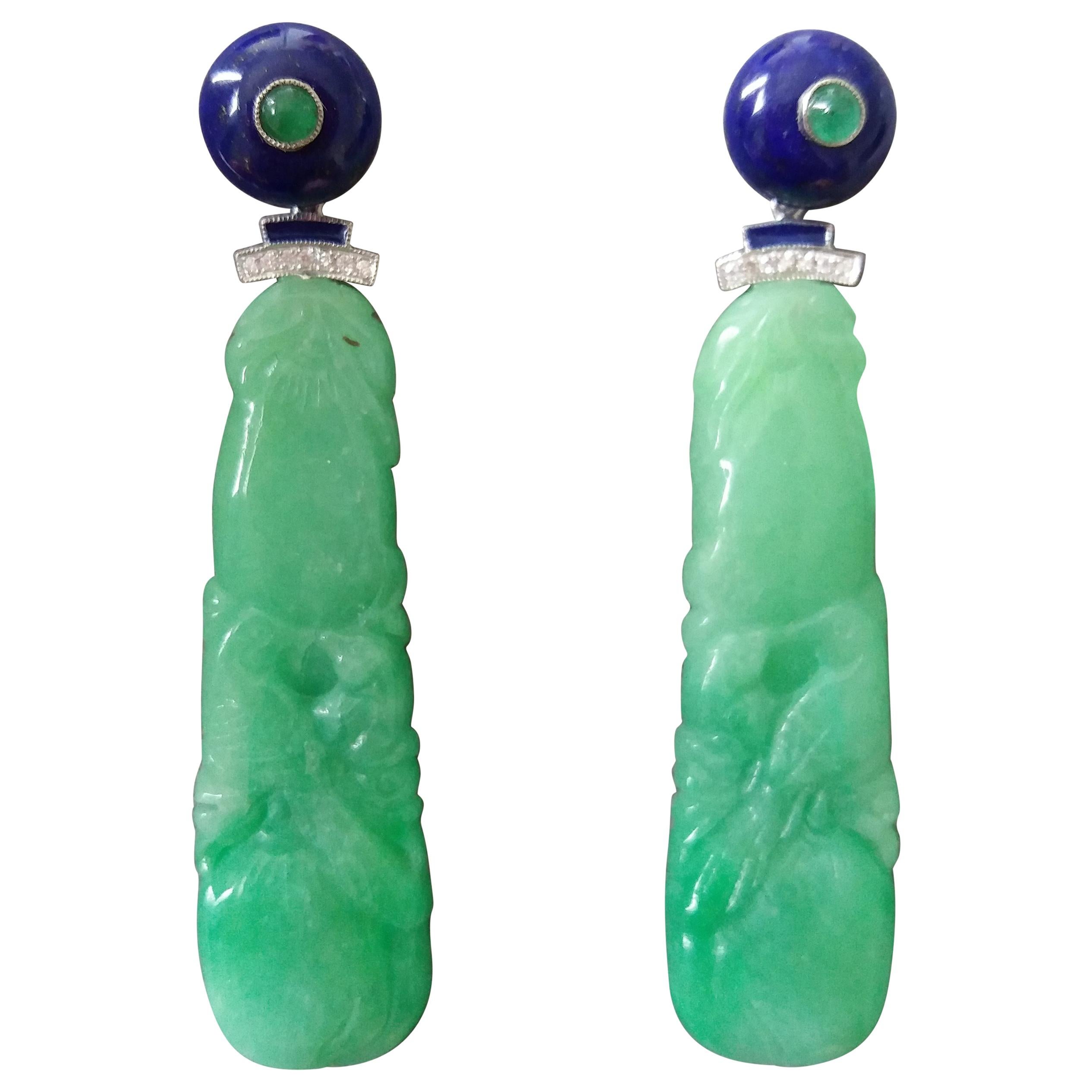 Boucles d'oreilles de style Art déco en jade sculpté, lapis-lazuli, or, diamants, émeraudes et émail