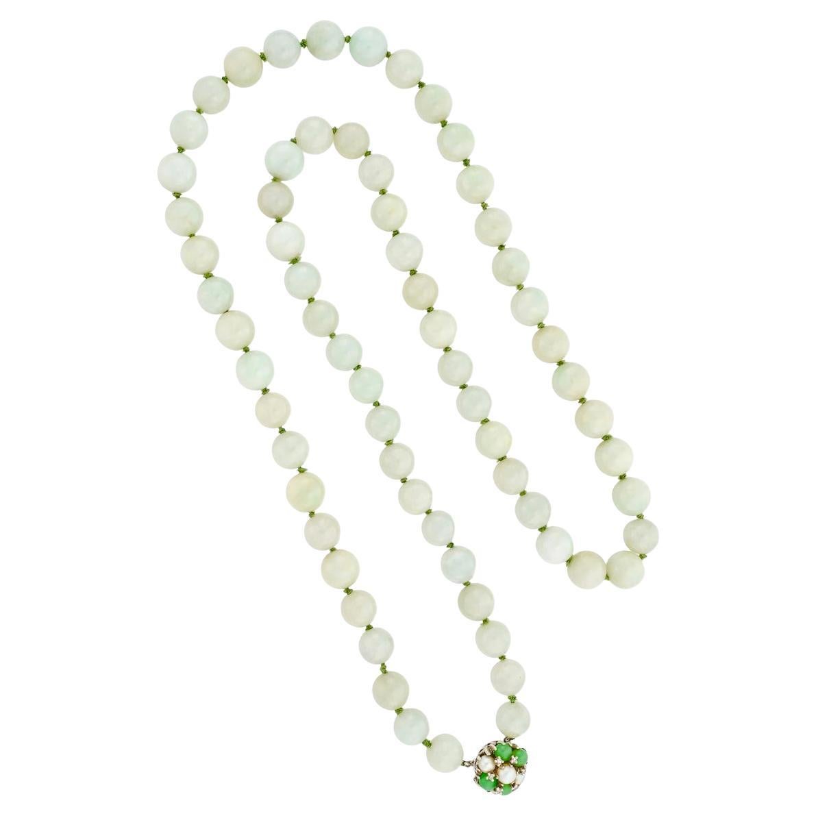 ART DECO JADE Necklace with Gold, Diamonds and Pearls Clasp