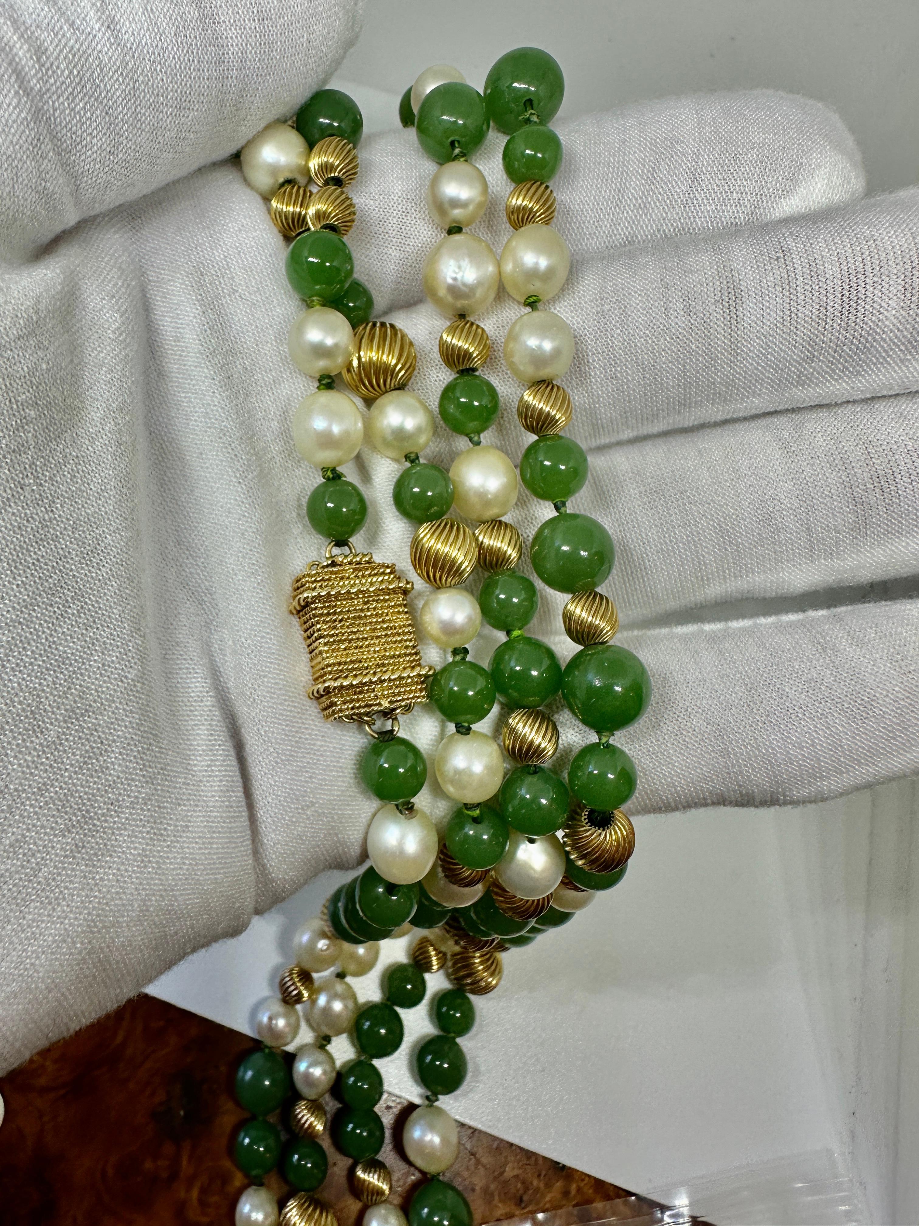 Art Deco Jade Pearl Necklace 51 Inches 14 Karat Yellow Gold 10mm Jade Beads For Sale 4