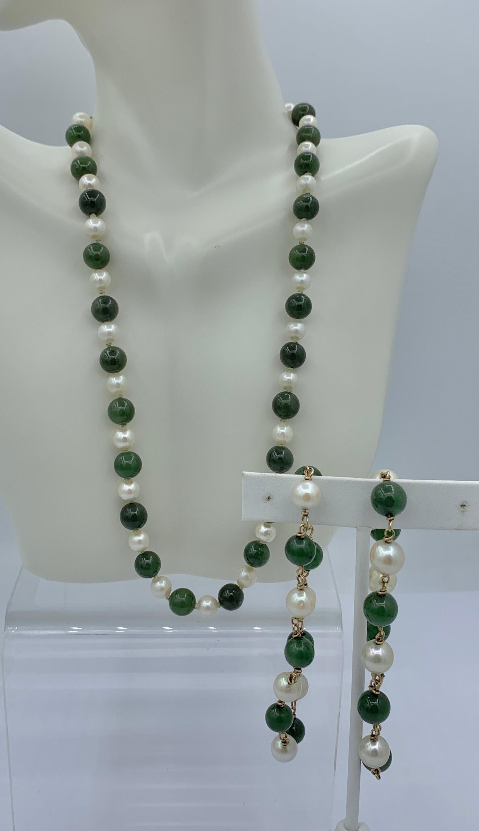Art Deco Jade Pearl Necklace and Two Bracelets Set 14 Karat Yellow Gold For Sale 2