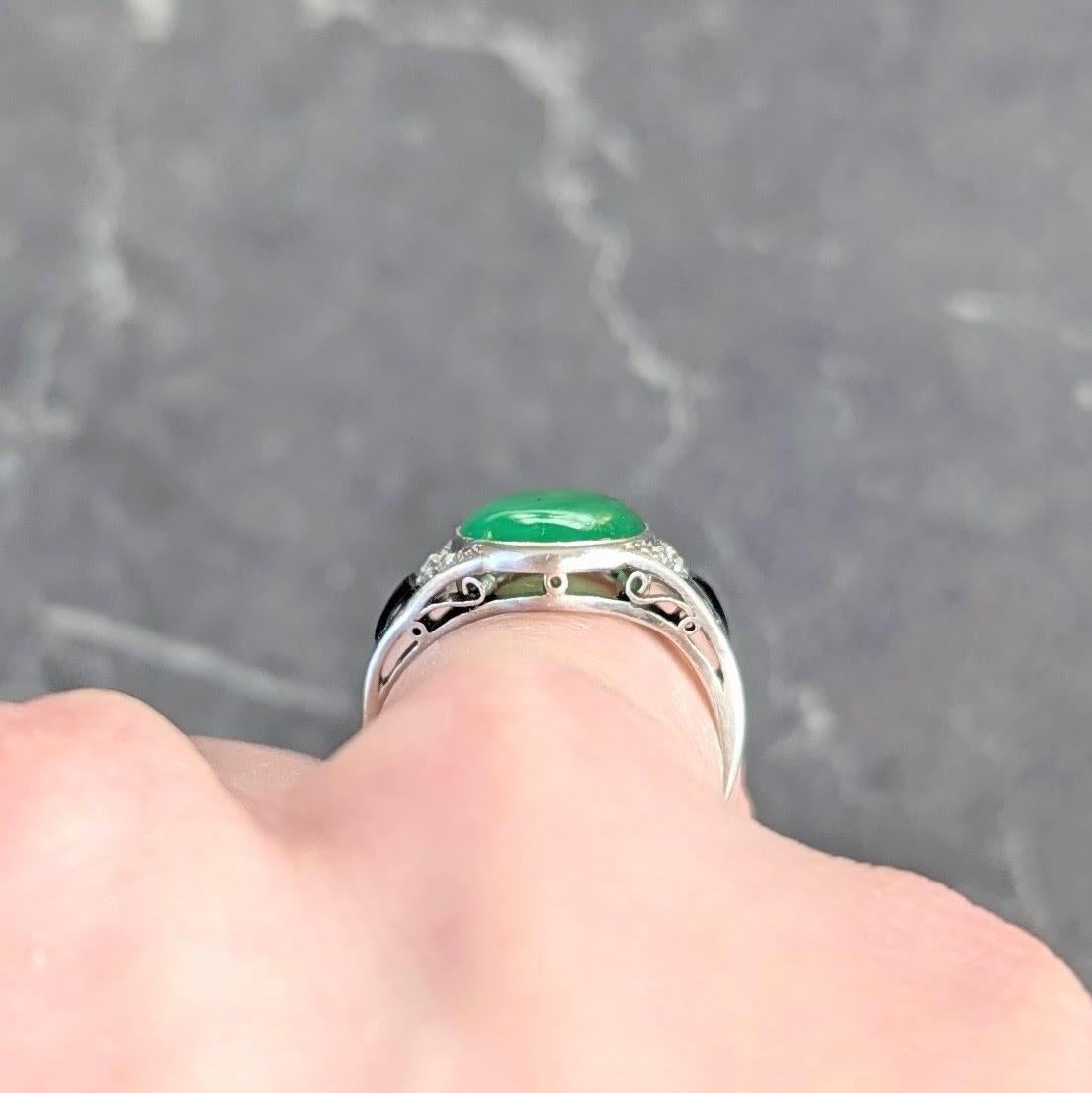 Art Deco Jadeite Jade Diamond Onyx Platinum Vintage Cocktail Ring For Sale 2