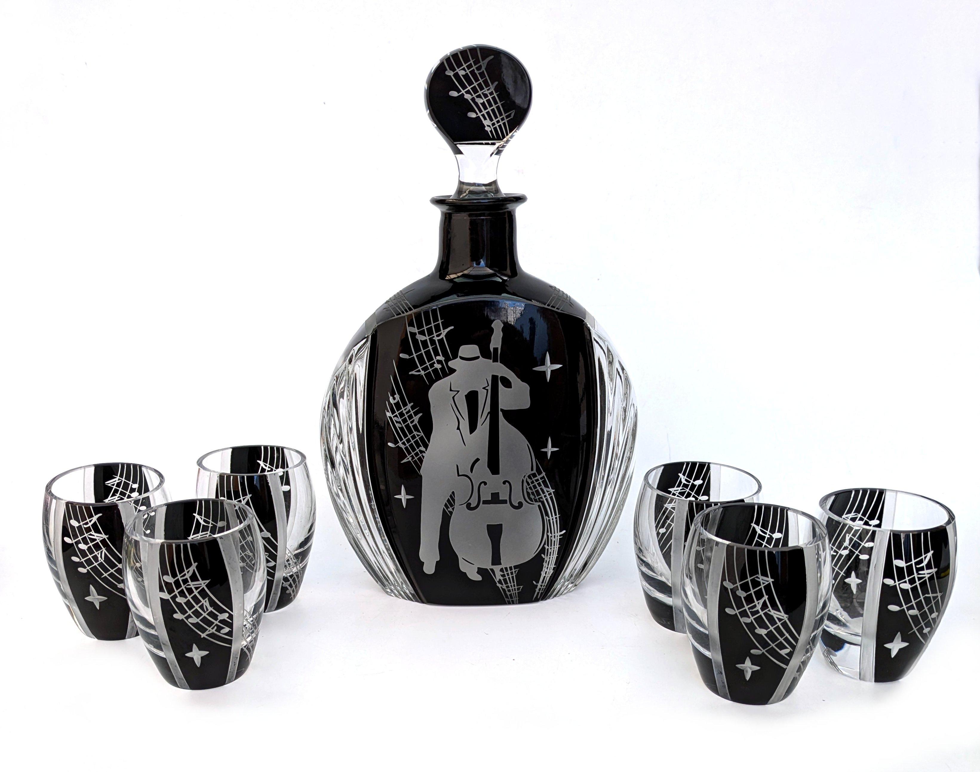 Cut Glass Art Deco 'Jazz Man' Glass Decanter Set with 6 Matching Glasses, c1930 For Sale