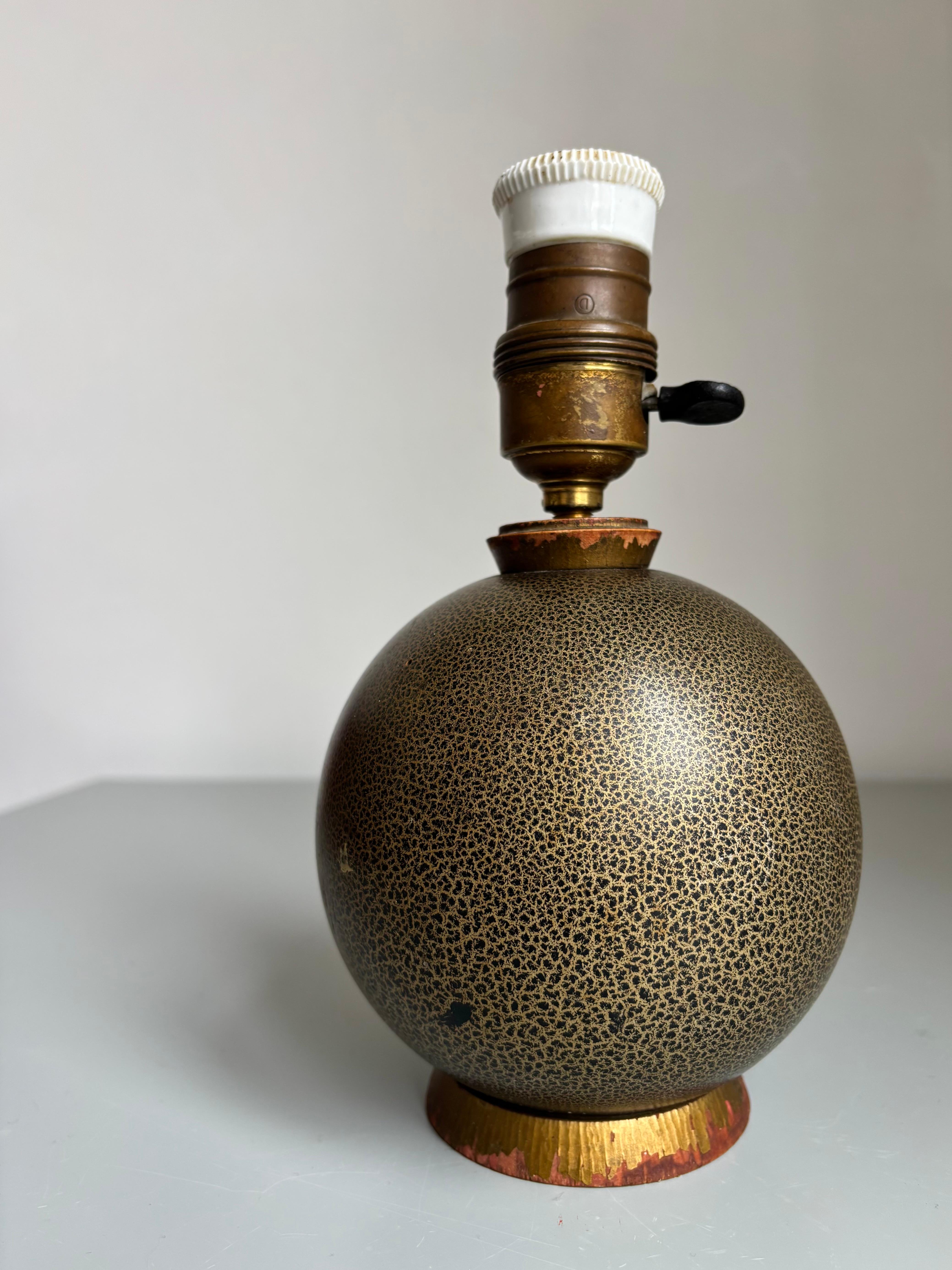 Art Deco Jean Besnard Style Wooden Craquelé Table Lamp, 1920s For Sale 4