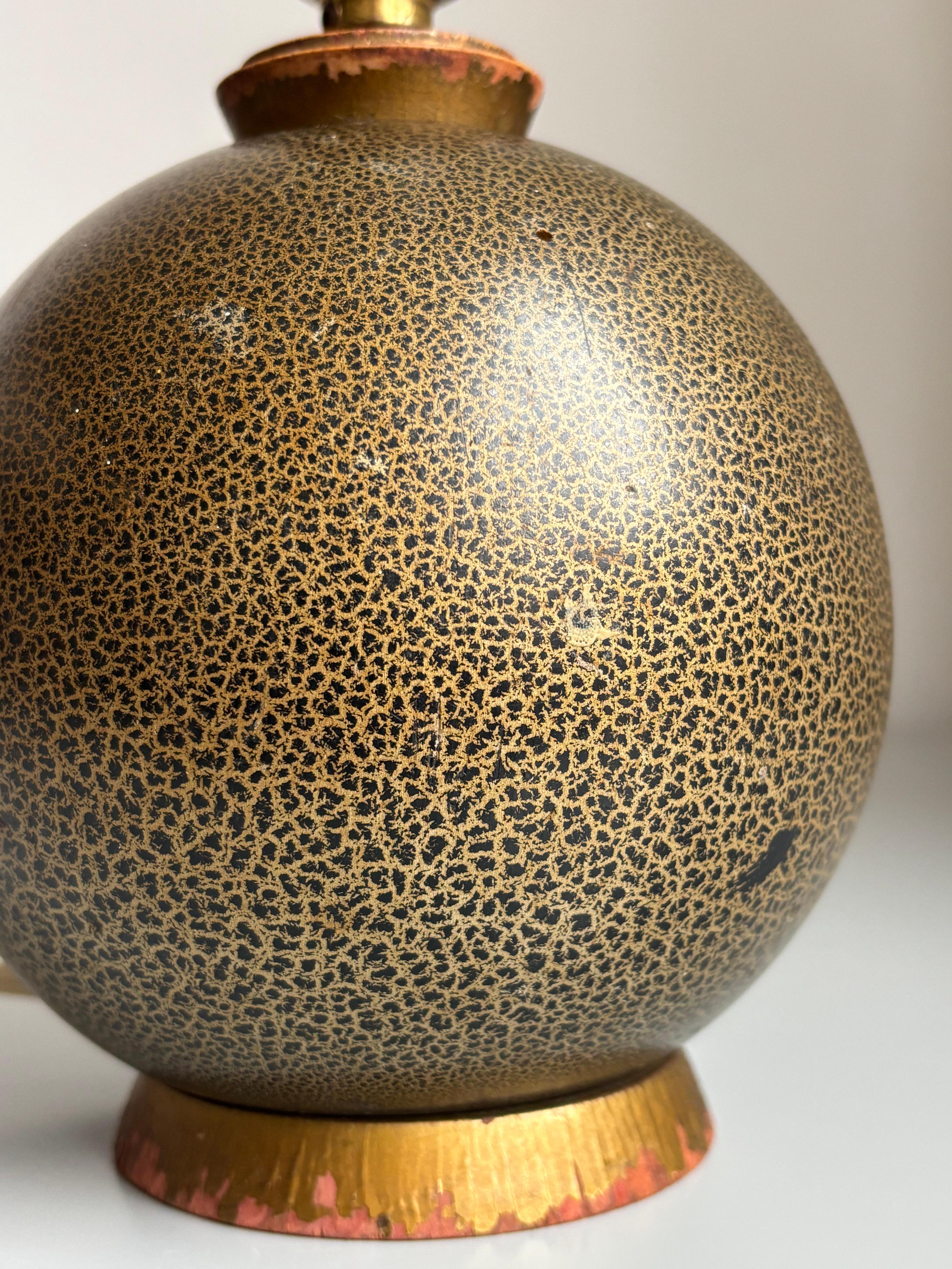Art Deco Jean Besnard Style Wooden Craquelé Table Lamp, 1920s For Sale 1
