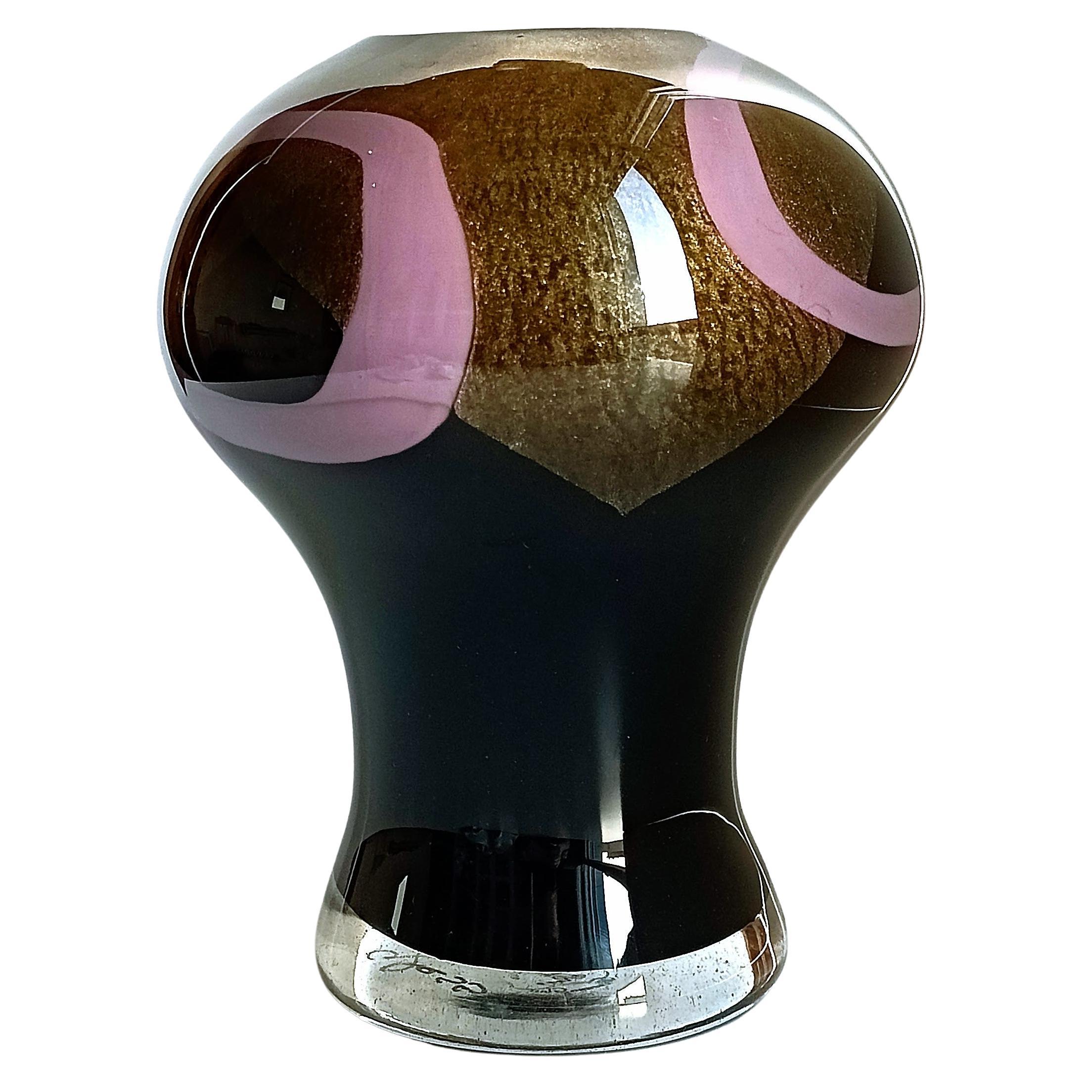 Hand-Crafted Art Deco Jean Dunand Style Murano Glass Vase with Gold Flecks, Italy 1980s