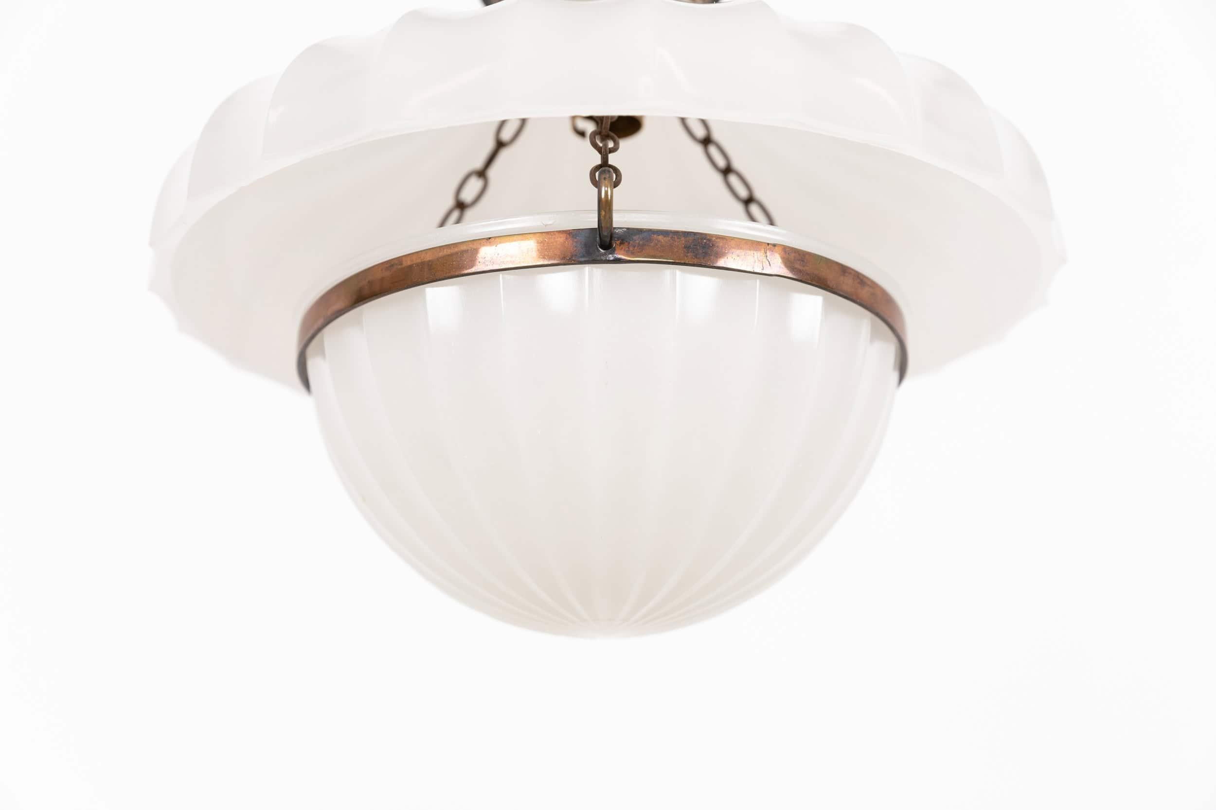 Mid-20th Century Art Deco Jefferson Moonstone Doriclite Opaline Glass Light Pendant, C.1930