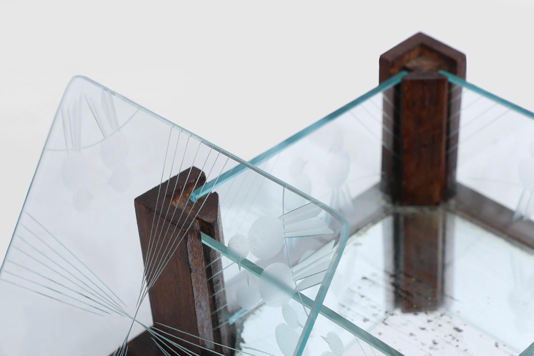 Art Deco jewelry box in facet cut glass and oak, France 1930s For Sale 1