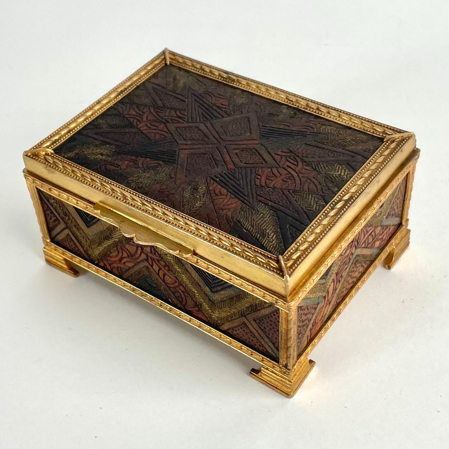 Art Deco-Schmuckkästchen aus Holz und vergoldetem Messing - Frankreich, 1920-30er Jahre im Angebot 1