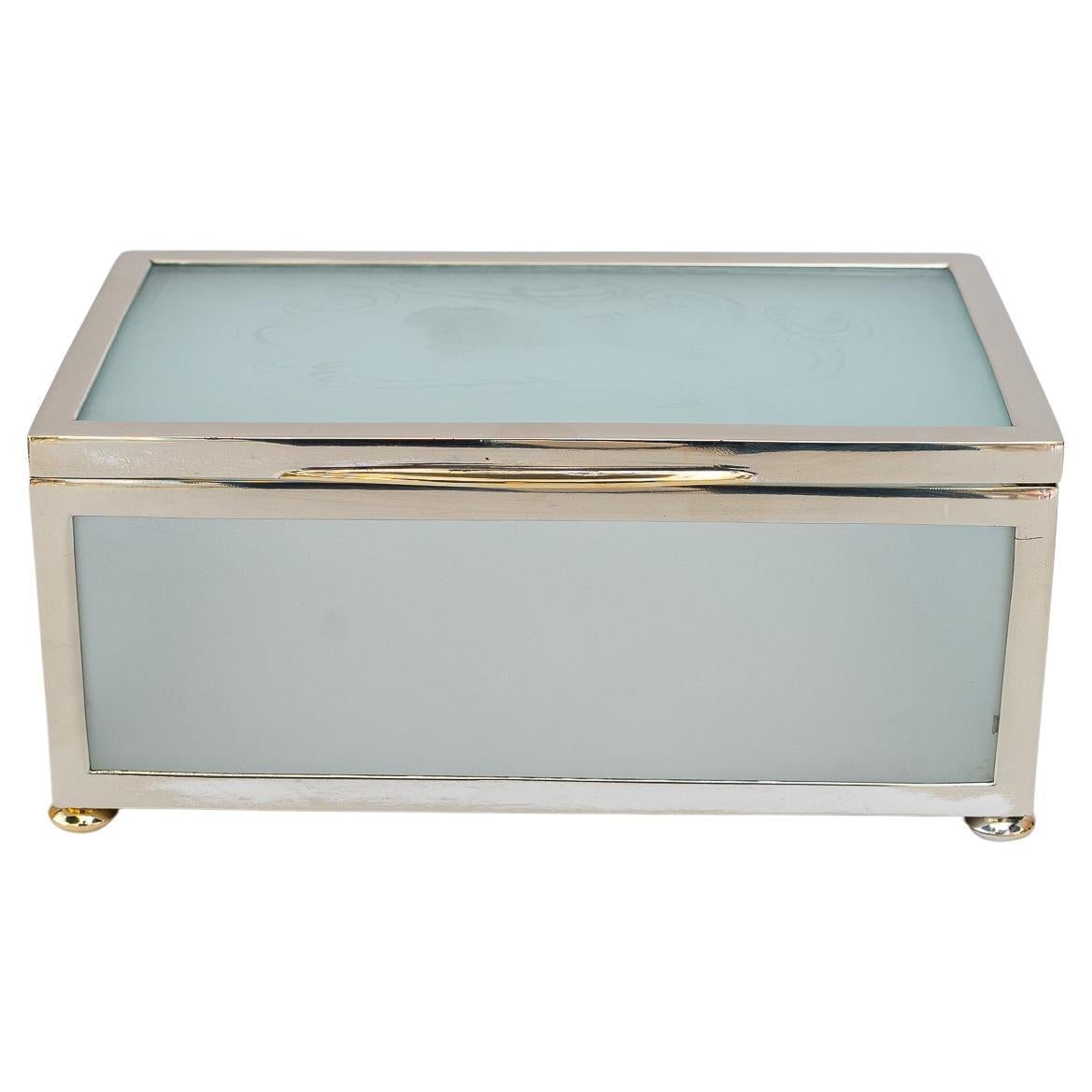Art Deco Schmuckkästchen Nickel und Glas um 1920er Jahre im Angebot