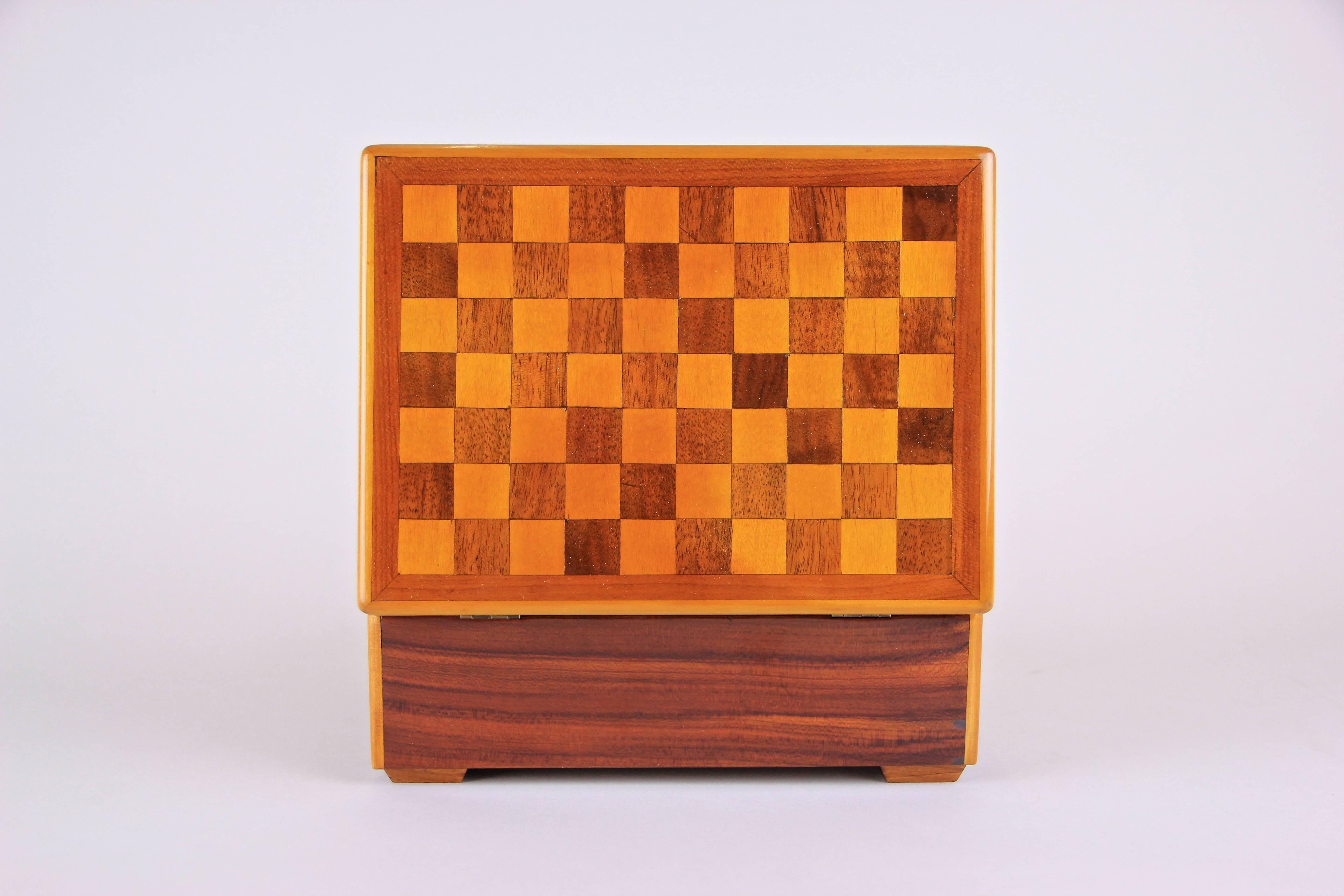 Art Deco Jewelry Box with Inlayed Chessboard Design, Austria, circa 1920 1