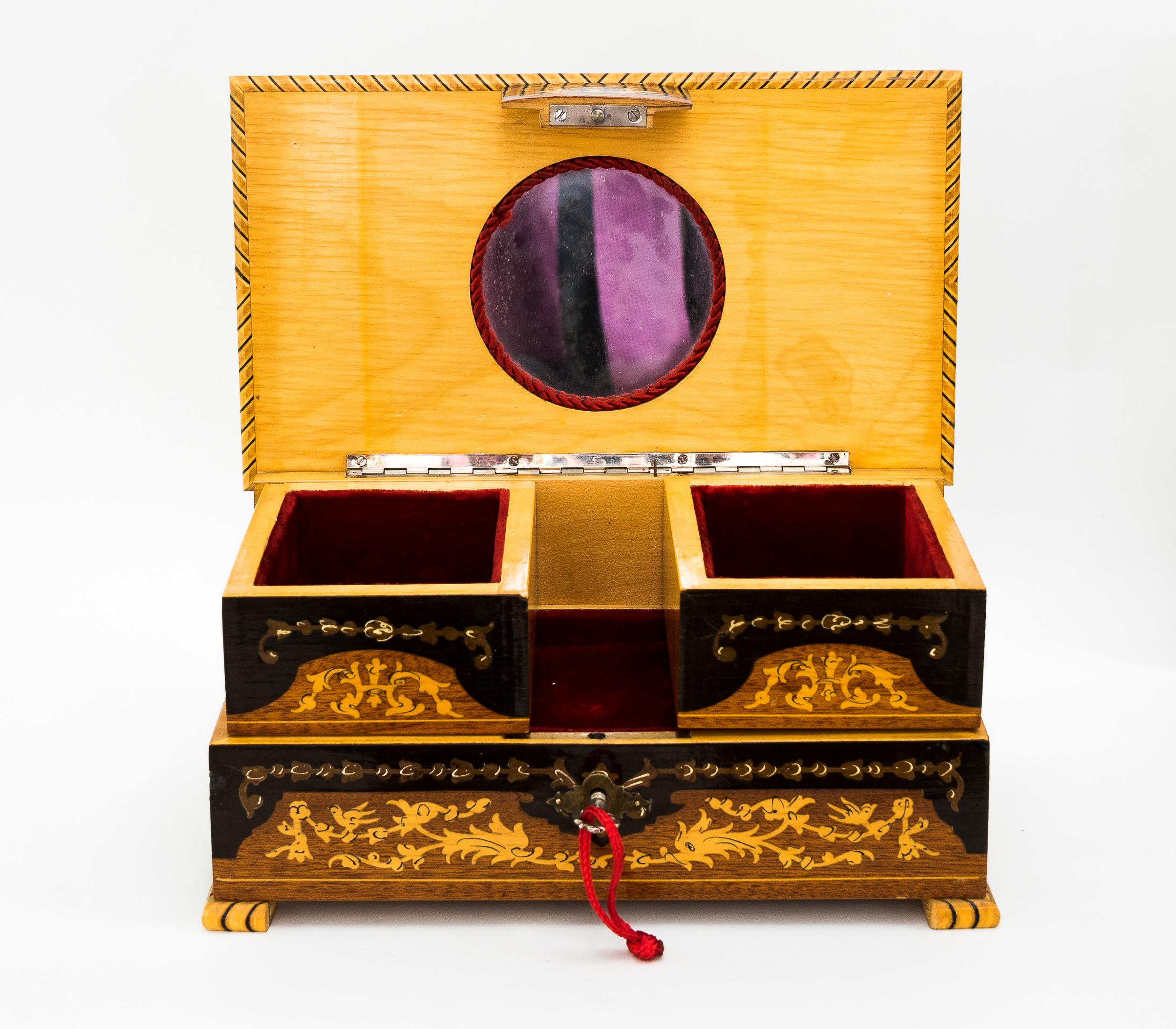 Italian Art Deco Jewelry Box with Music, Italy, circa 1930s