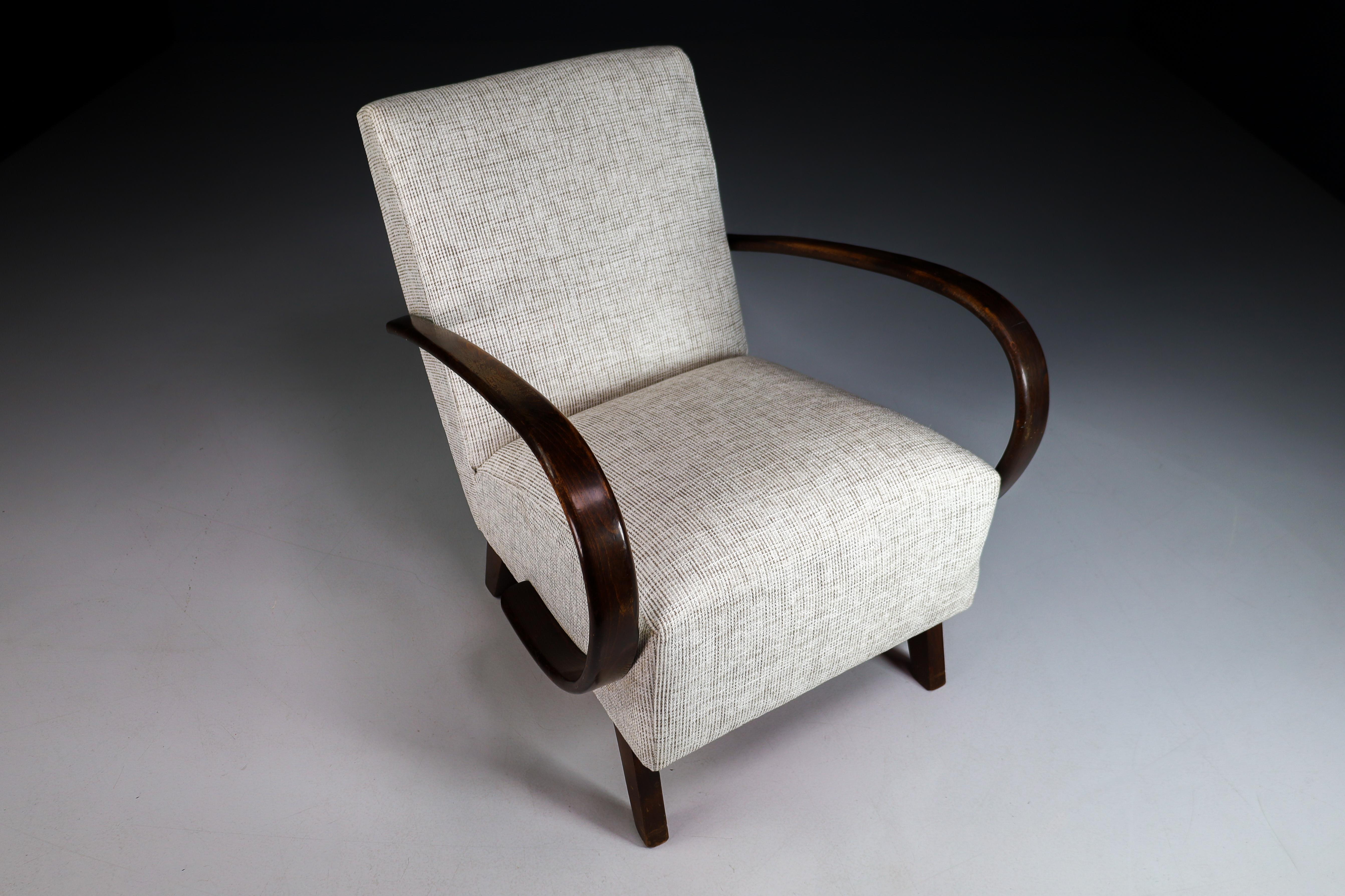 Art Deco Jindrich Halabala Re-Upholstered Bentwood Armchairs, Praque, 1940s 1