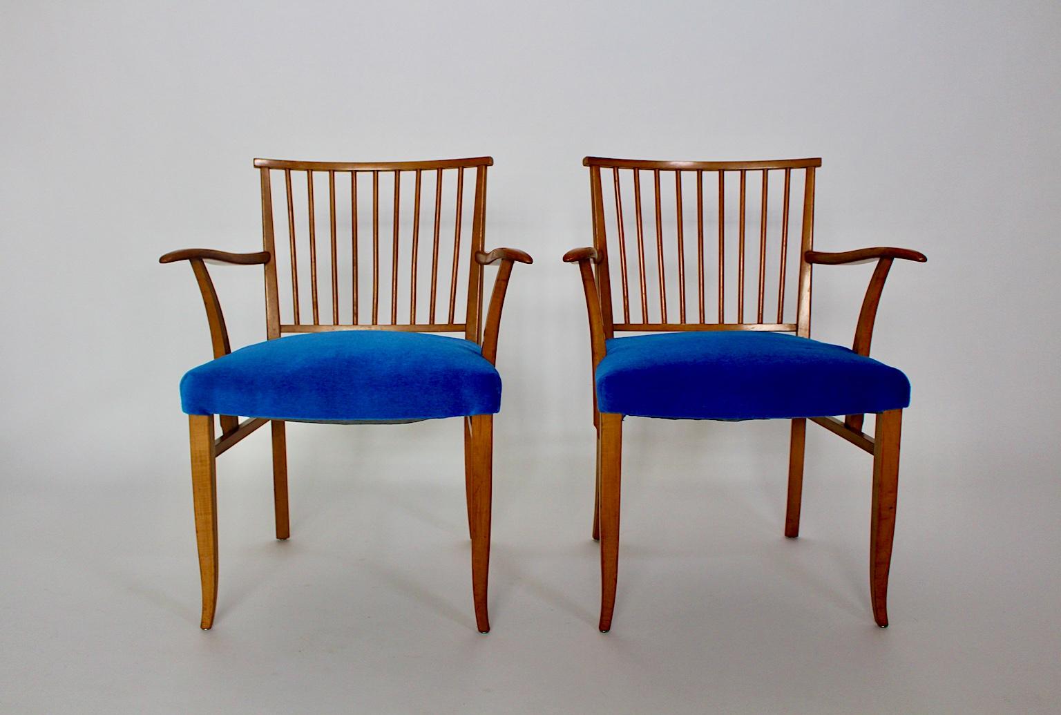 Art-déco-Sessel aus Kirschbaumholz mit blauem Stoff Josef Frank um 1927 Wien  (Art déco) im Angebot