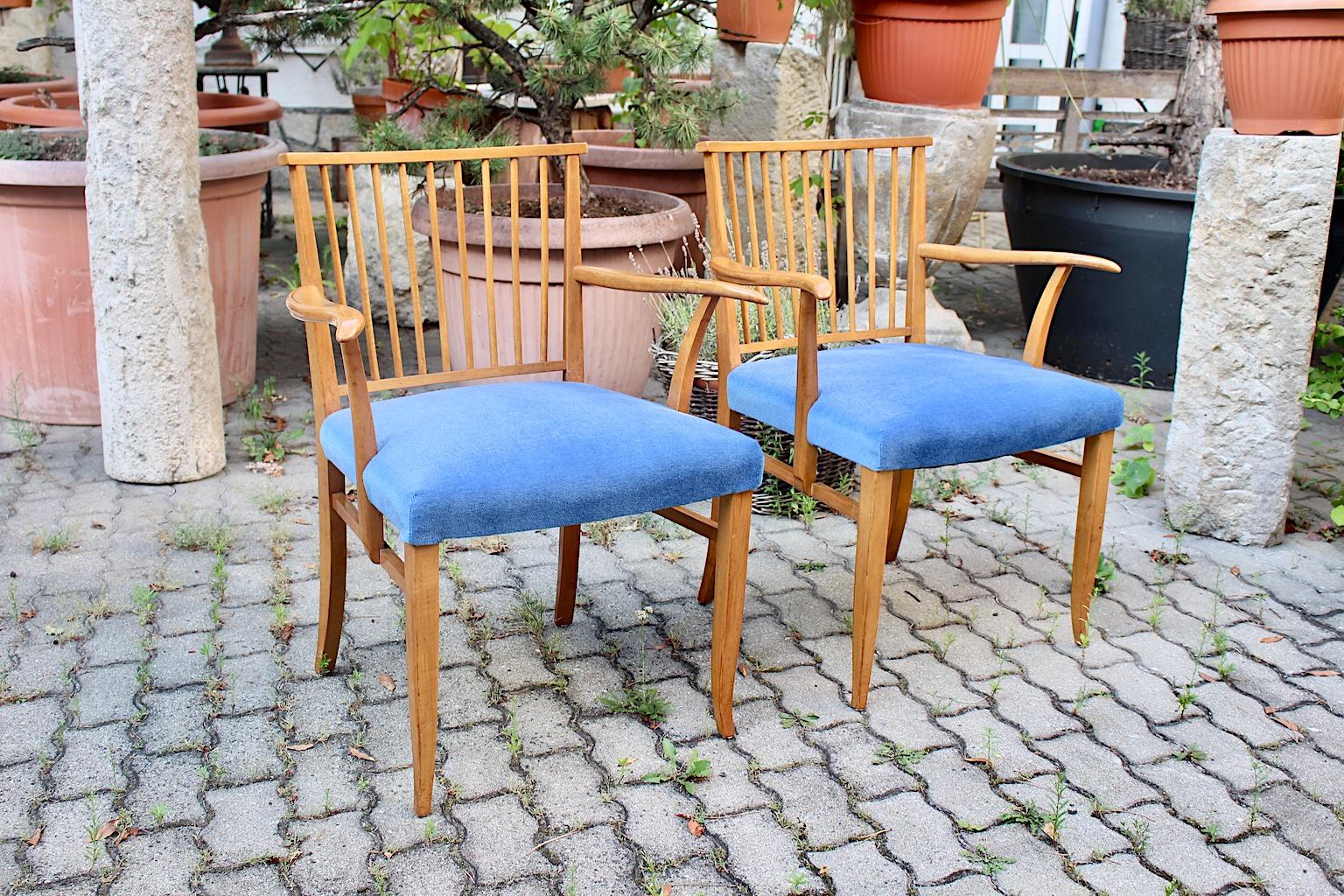 Art-déco-Sessel aus Kirschbaumholz mit blauem Stoff Josef Frank um 1927 Wien  im Angebot 1