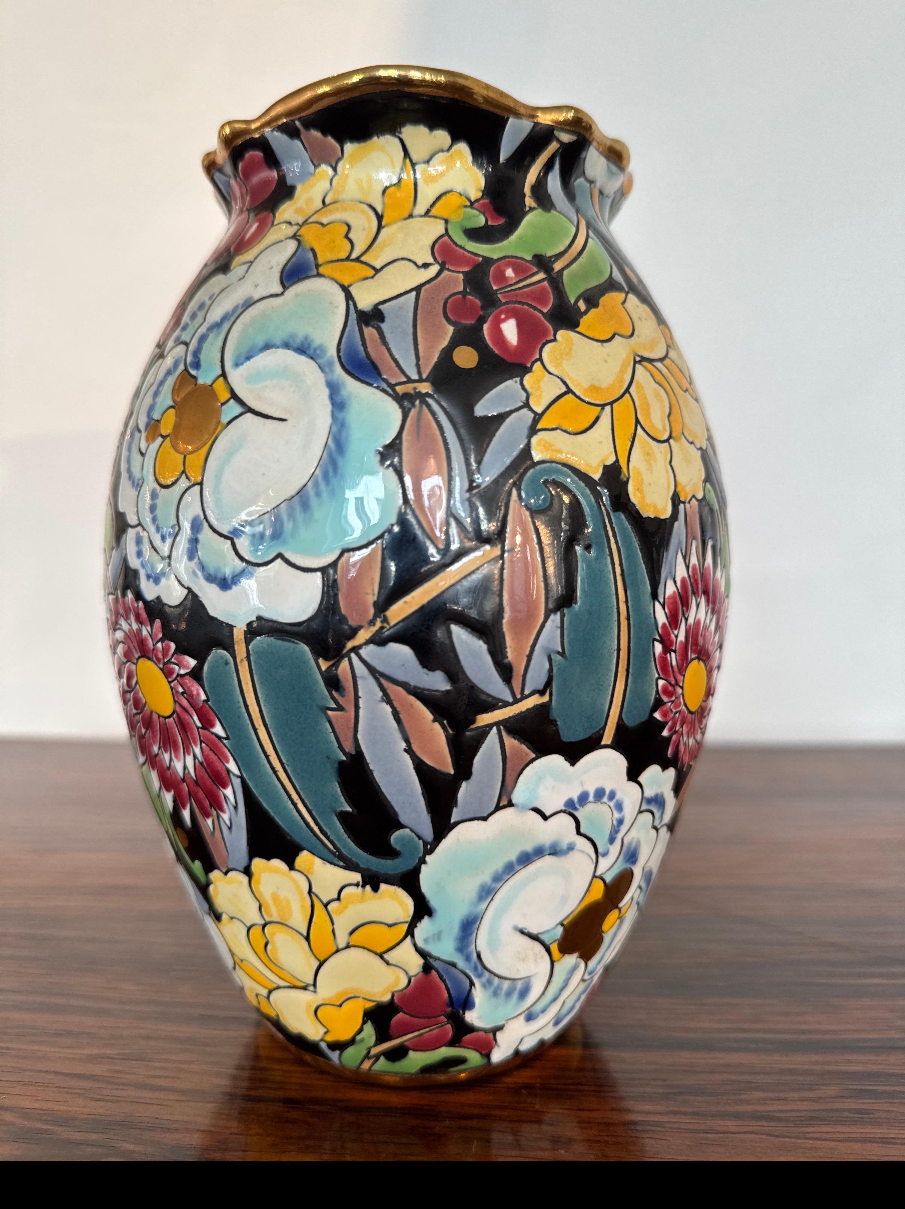 Art déco Art Decor, Vase Boch La Louvière Céramique avec décor floral, R&R ART en vente