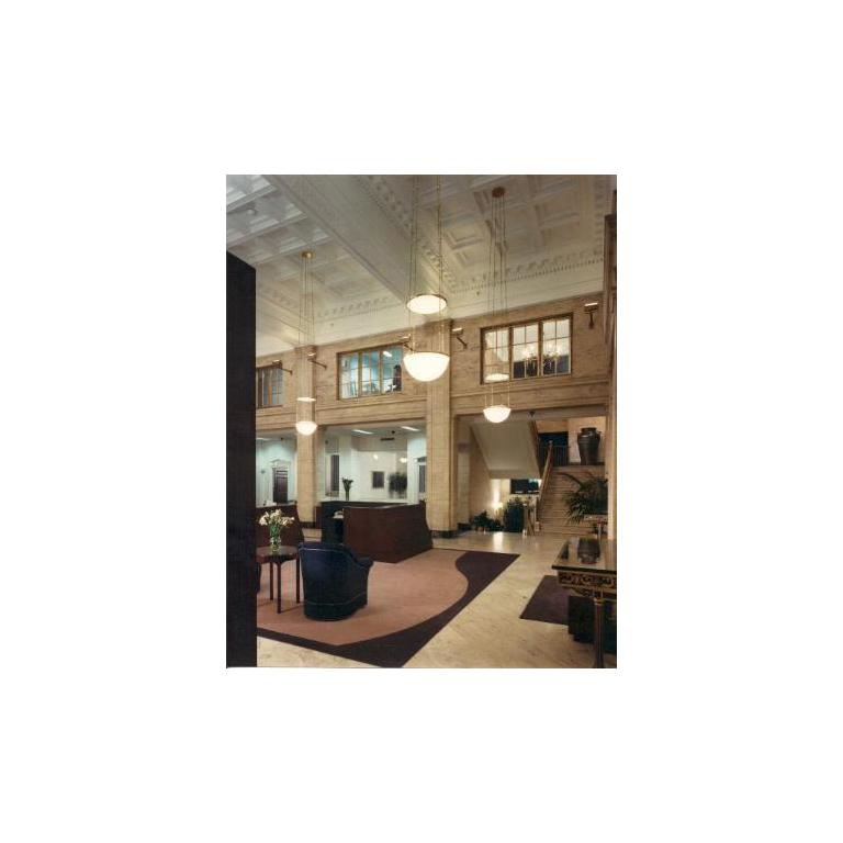 Autrichien Pende Art déco Jugendstil d'Adolf Loos - Réédition en vente
