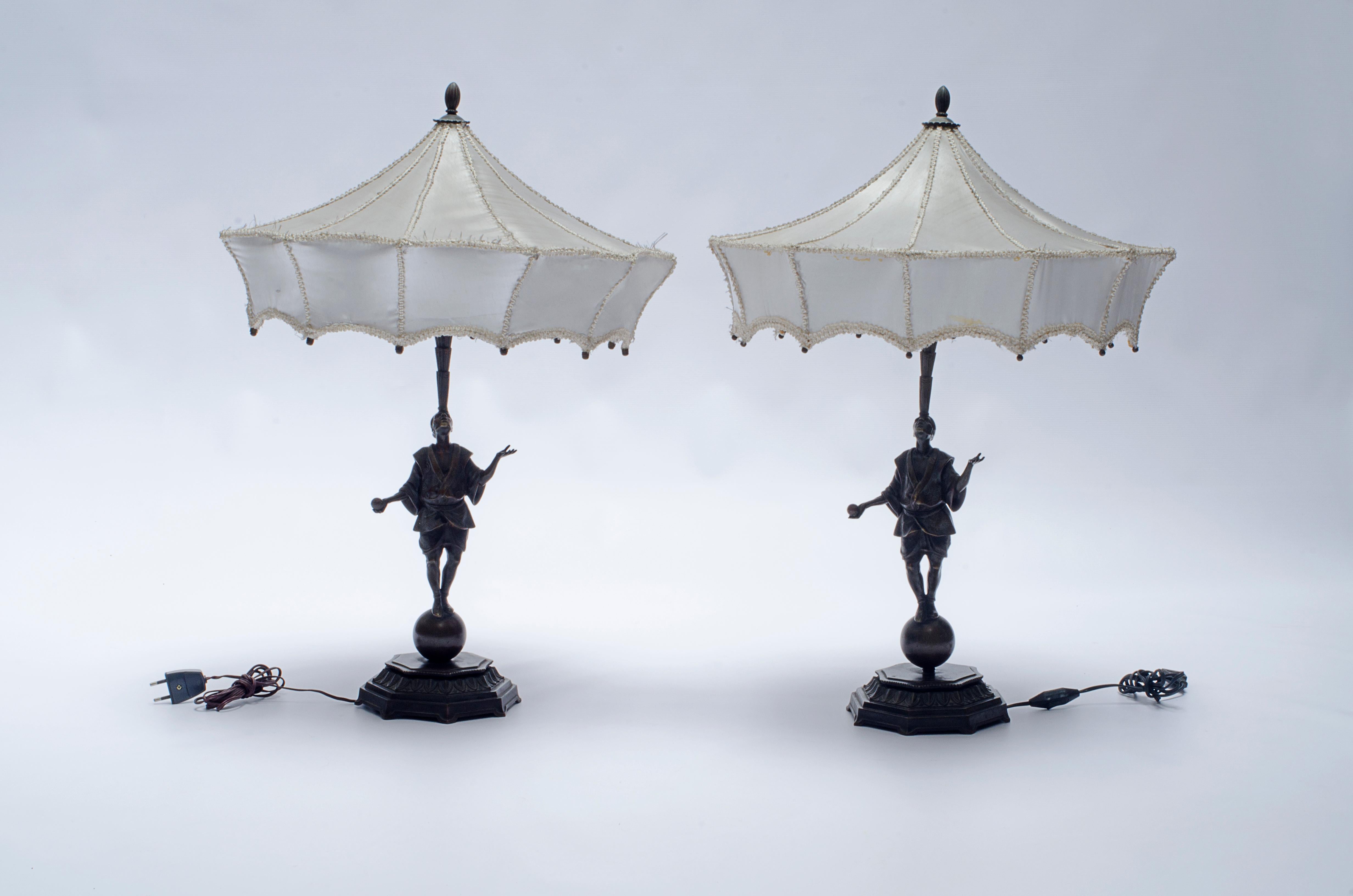 Patinated Art Deco 'Juggler' table lamp by Roland Paris For Sale