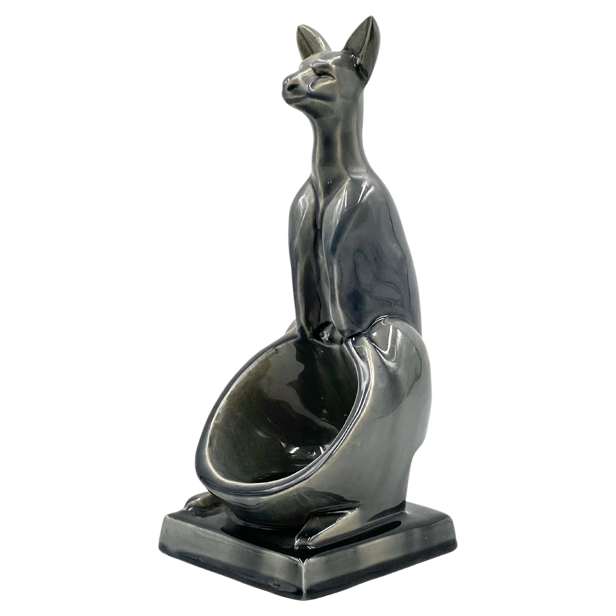 Art Deco Kangaroo ceramic vide poche, Aladin France 1940s