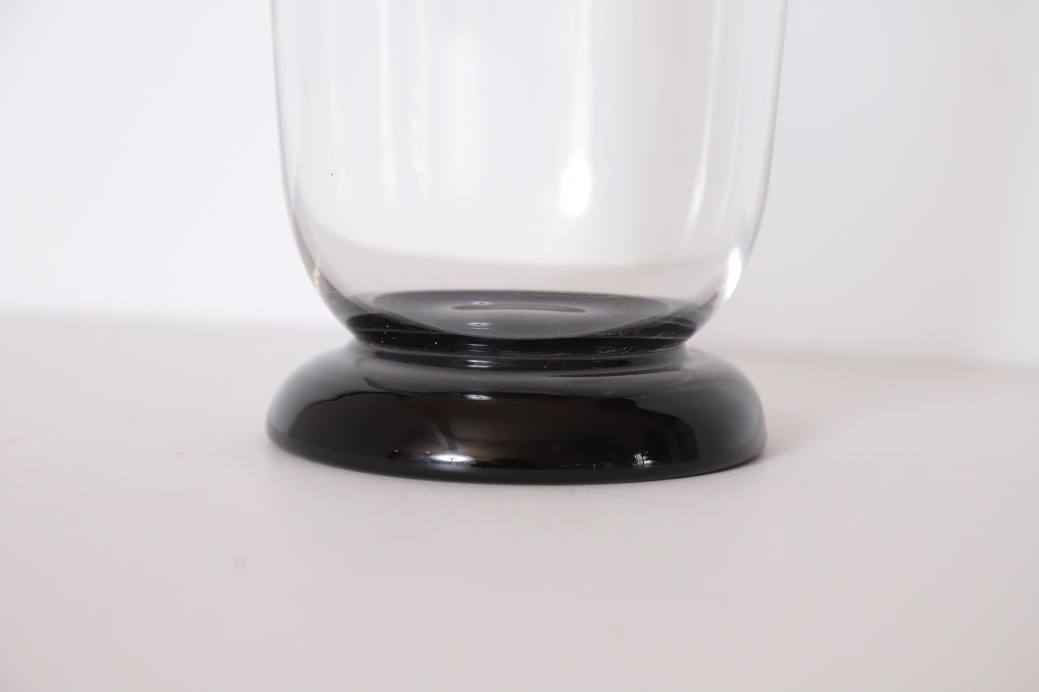 Art Deco Keith Murray Glass Vase for Stevens & Williams / Royal Brierley In Good Condition For Sale In Dallas, TX