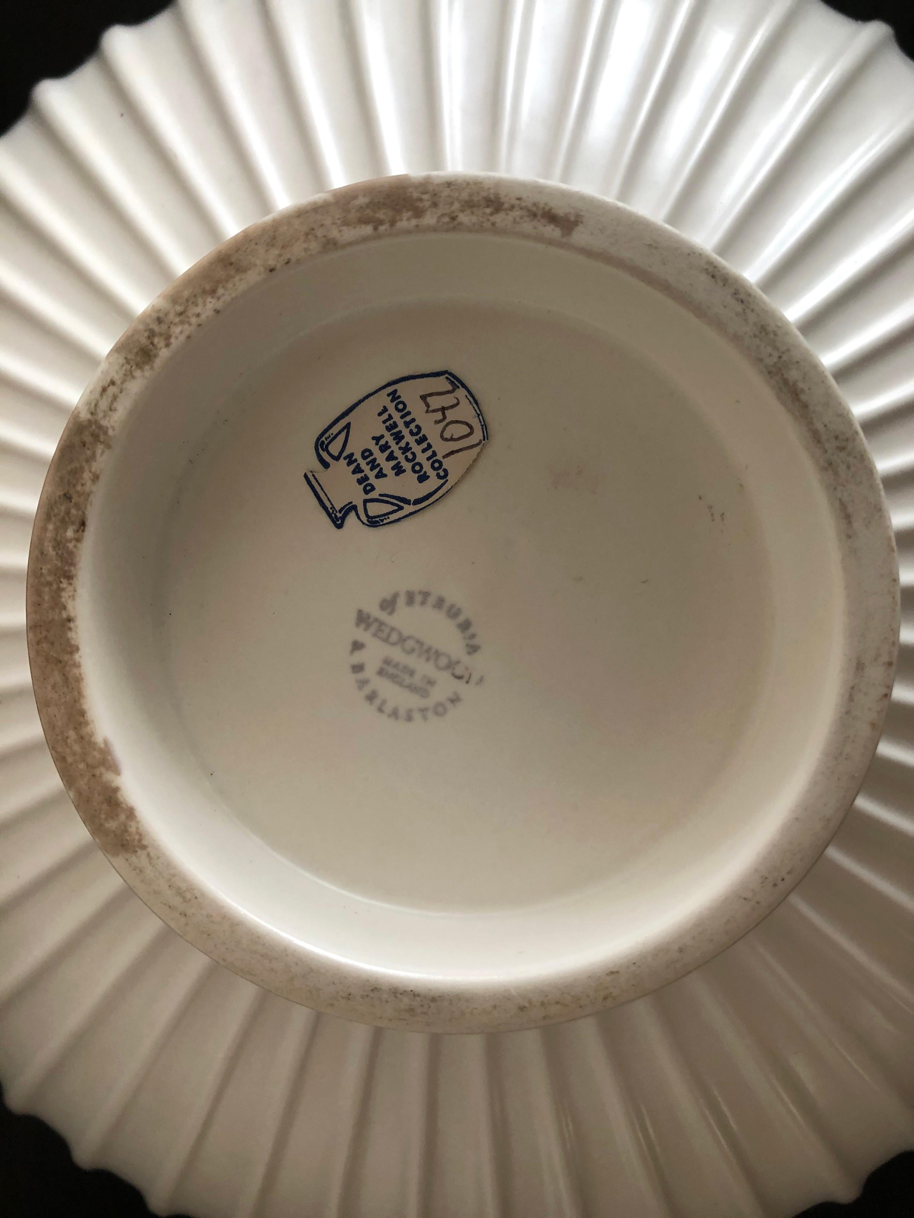 Art Deco Keith Murray Wedgwood Moonstone Glazed Bowl In Good Condition In Essex, MA