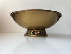 Ciotola King in ottone Art Deco di Ystad Metall, anni '40