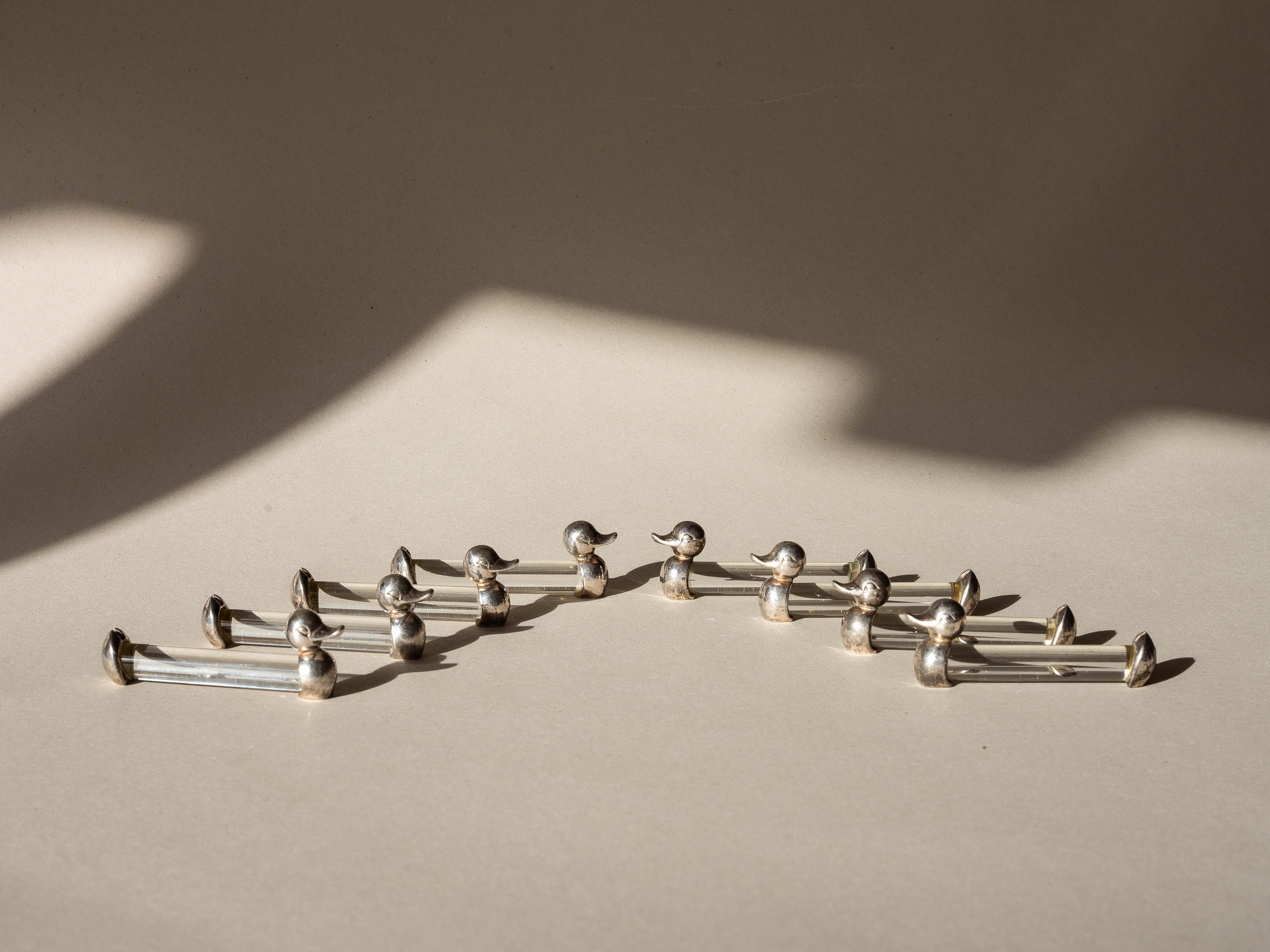 Apoya cuchillos Art Decó, juego de 8 figuras de animales patos, Francia años 40 Francés en venta