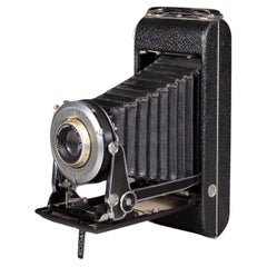 Fotocamera Kodak Senior Six-16 Foldes in stile Art Déco, 1937-1939 circa
