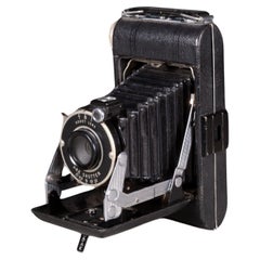 Used Art Deco Kodak Vigilante Junior Six-20 Folding Camera c.1940-1948