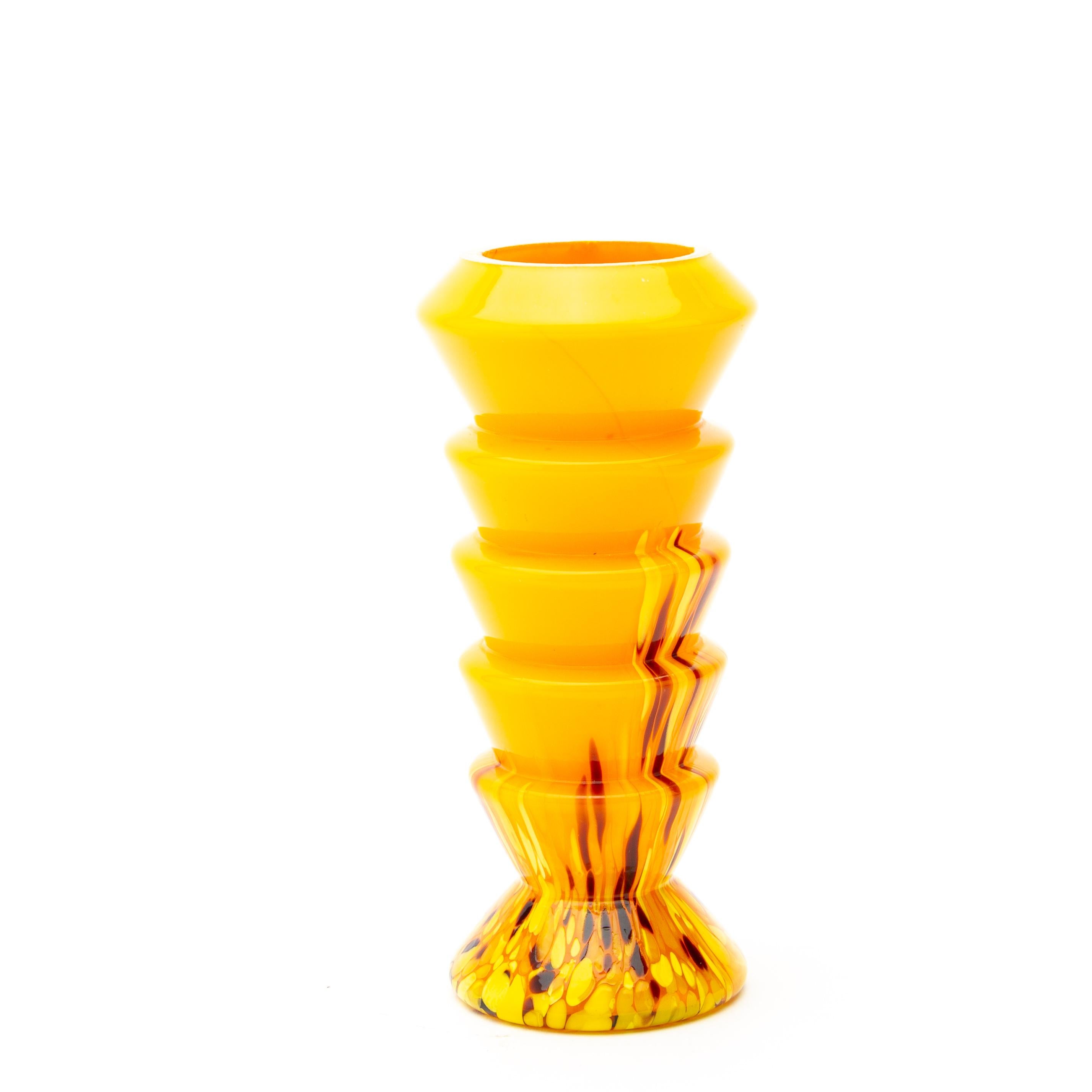 XX secolo Vaso a strati in vetro Art Deco Kralik Ernst Steinwald Tango Splatter in vendita