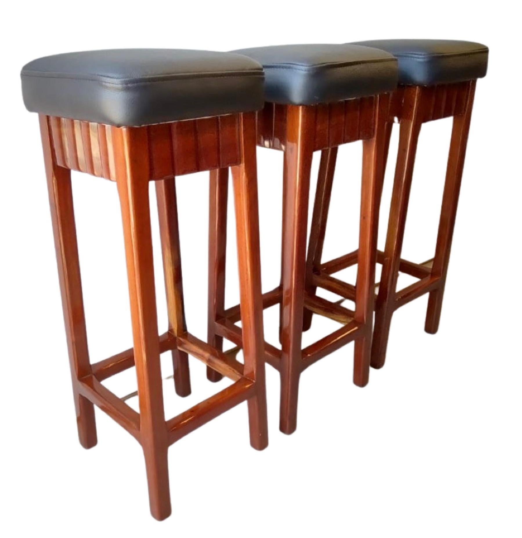 Mid-20th Century Art Deco L Shaped Stand Behind Macassar Bar and 3 Bar Stools For Sale