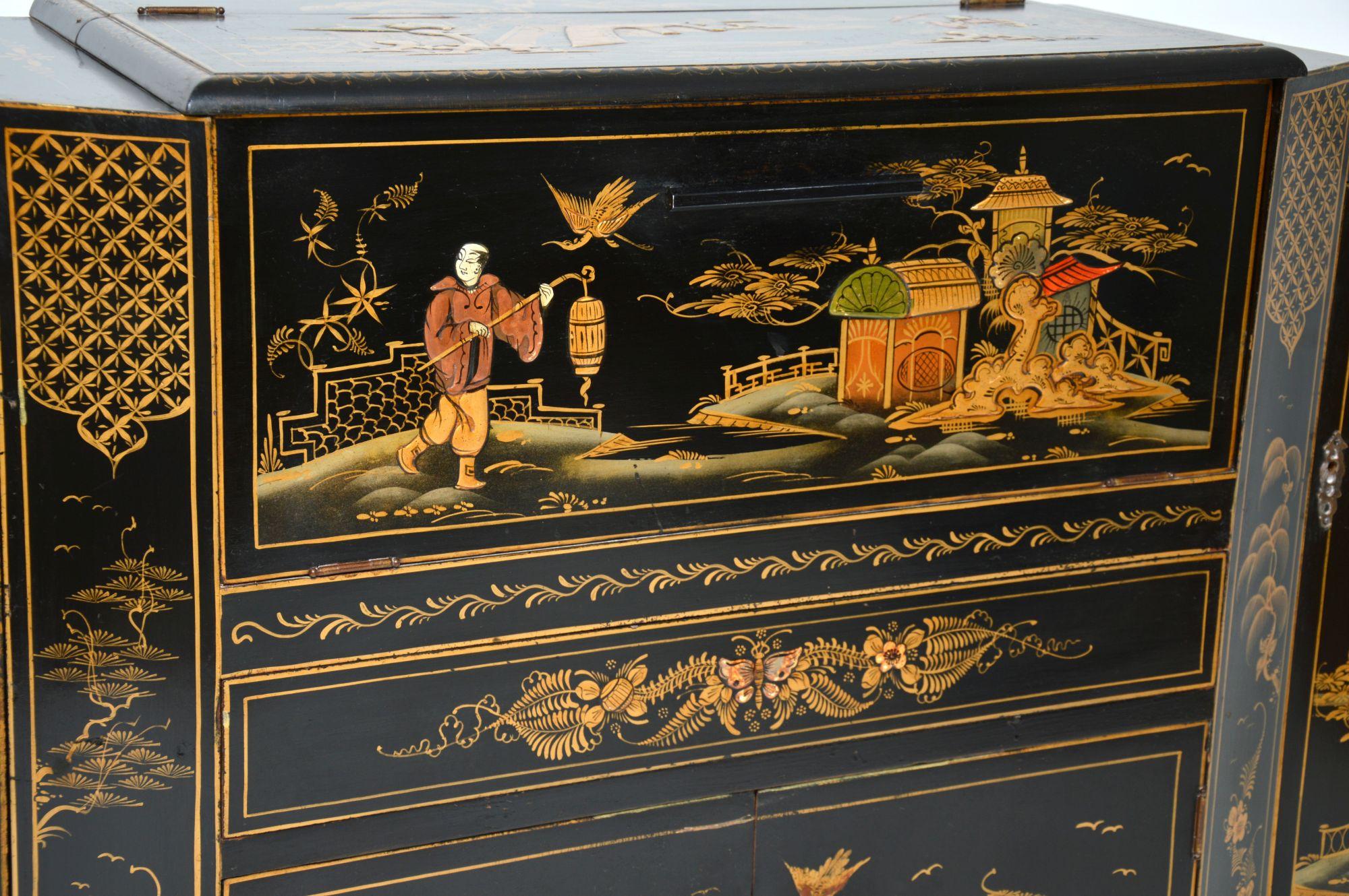 20th Century Art Deco Lacquered Chinoiserie Drinks Cabinet / Sideboard