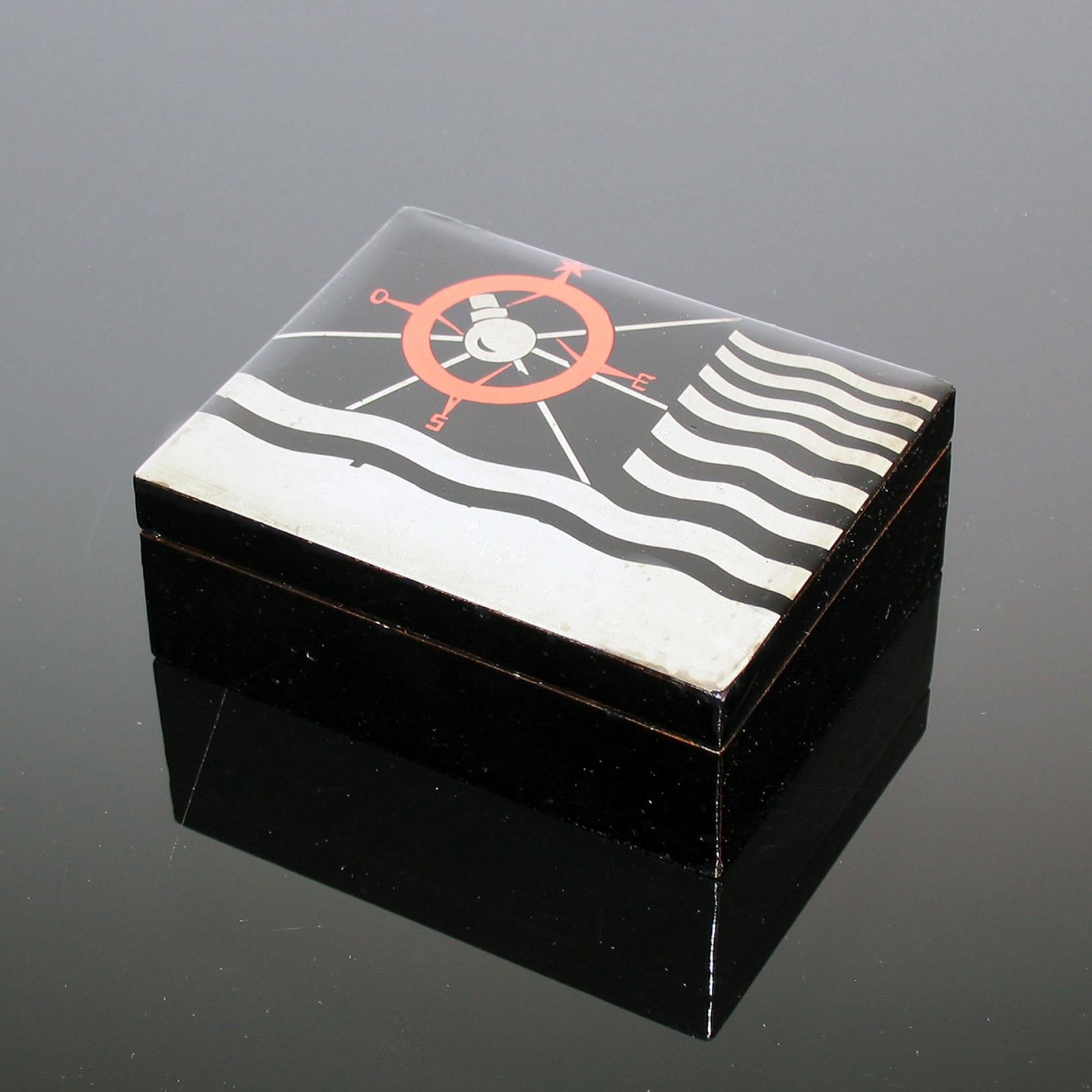Art Deco Lacquered Decorative Jewelry Box In Good Condition For Sale In Bochum, NRW