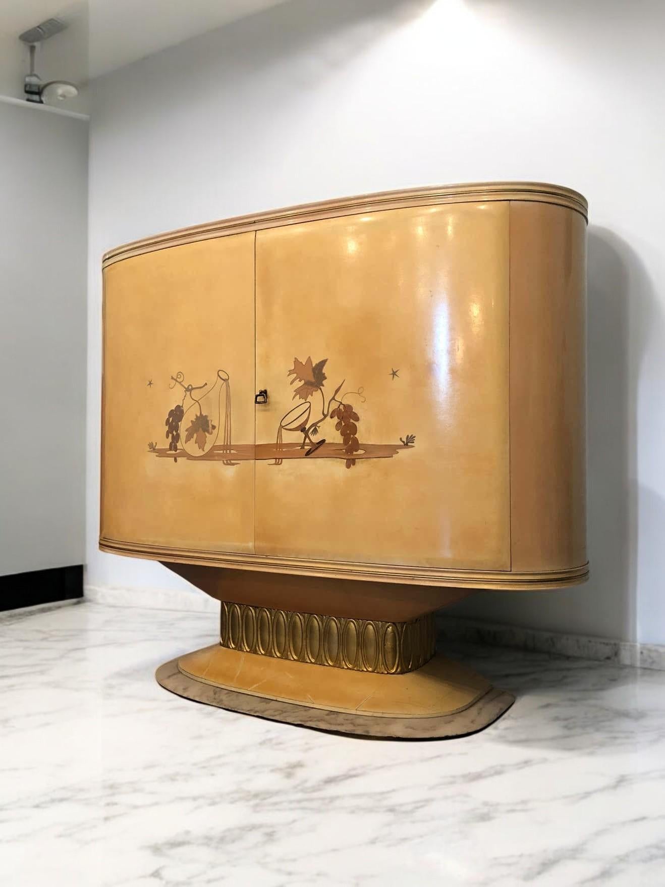 Mobile bar in legno laccato Art Déco, Galleria Mobili Cantù, Italia, 1950 In condizioni buone in vendita a Traversetolo, IT