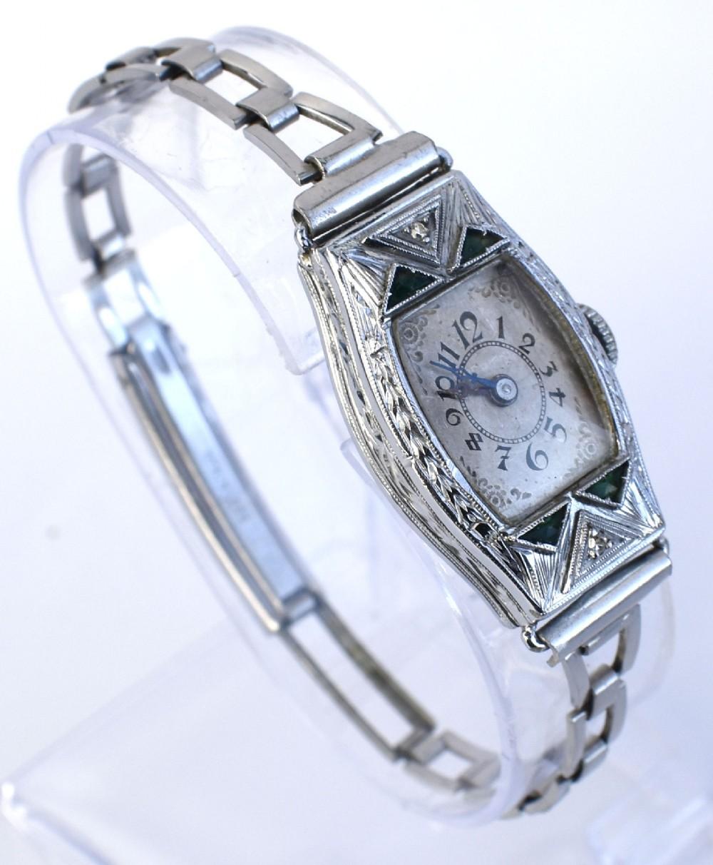 Montre-bracelet Art déco en or blanc 14 carats remplie, pour femmes, c1932 Bon état - En vente à Westward ho, GB