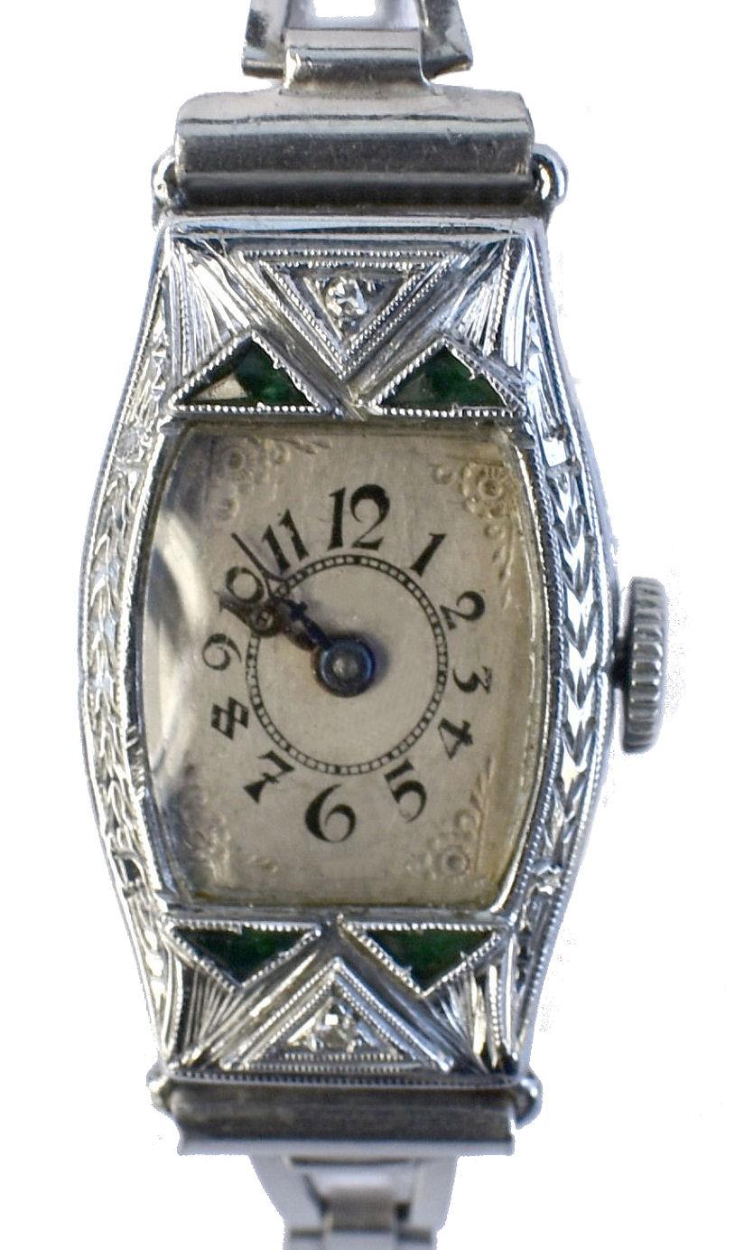 Montre-bracelet Art déco en or blanc 14 carats remplie, pour femmes, c1932 en vente 4