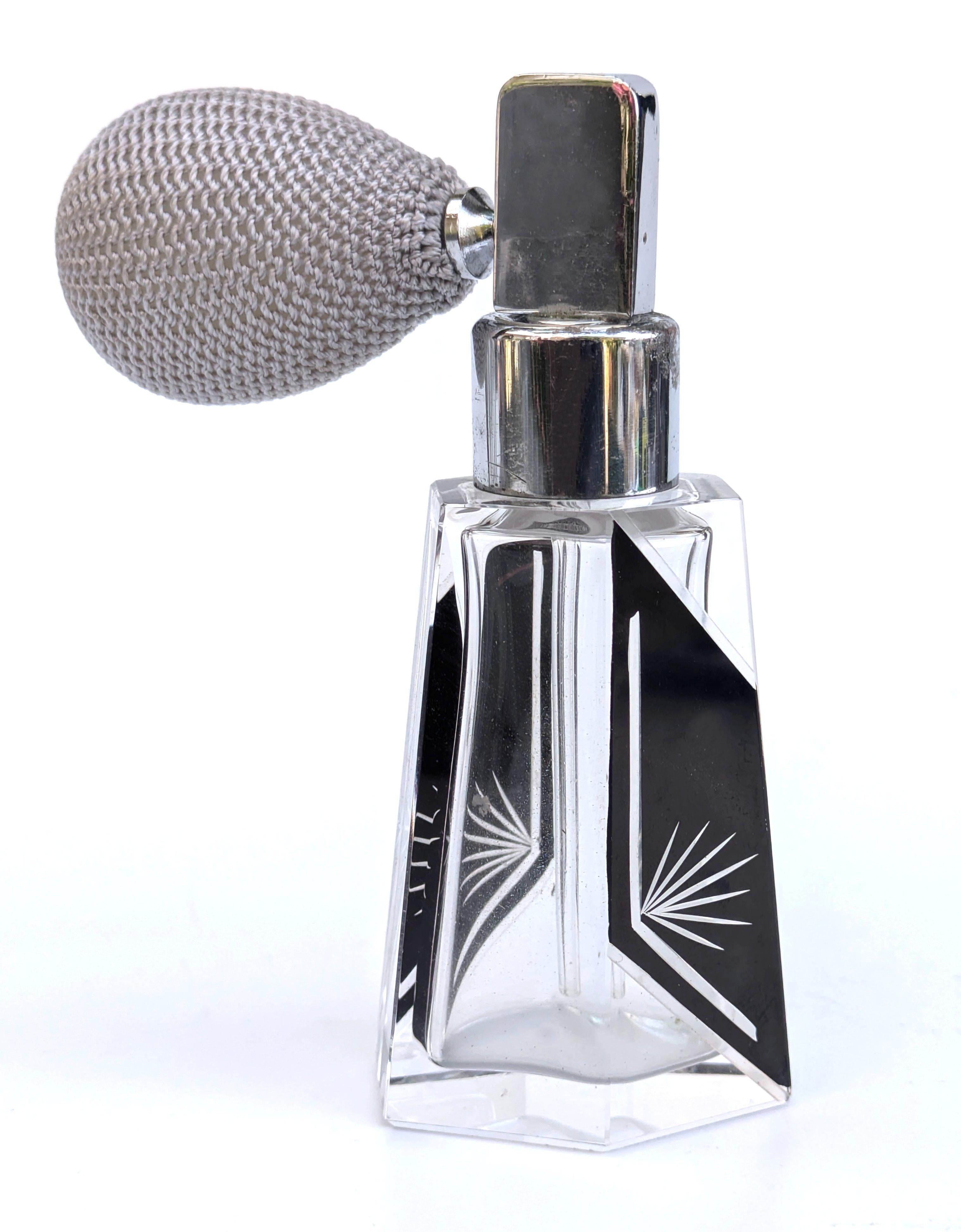 Art Déco Bottiglia di profumo atomizzatore da donna Art Deco di Karl Palda , circa 1930 in vendita