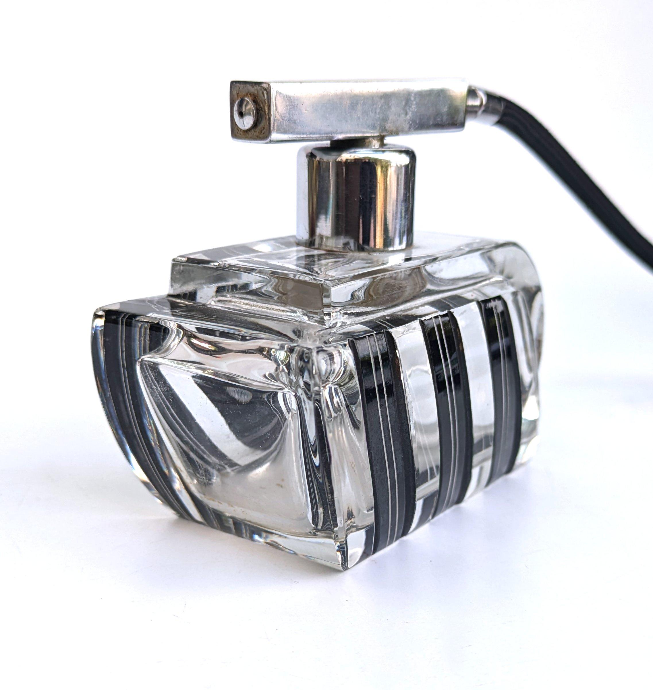 Inglese Bottiglia di vetro per profumo atomizzatore da donna Art Deco, anni '30 in vendita