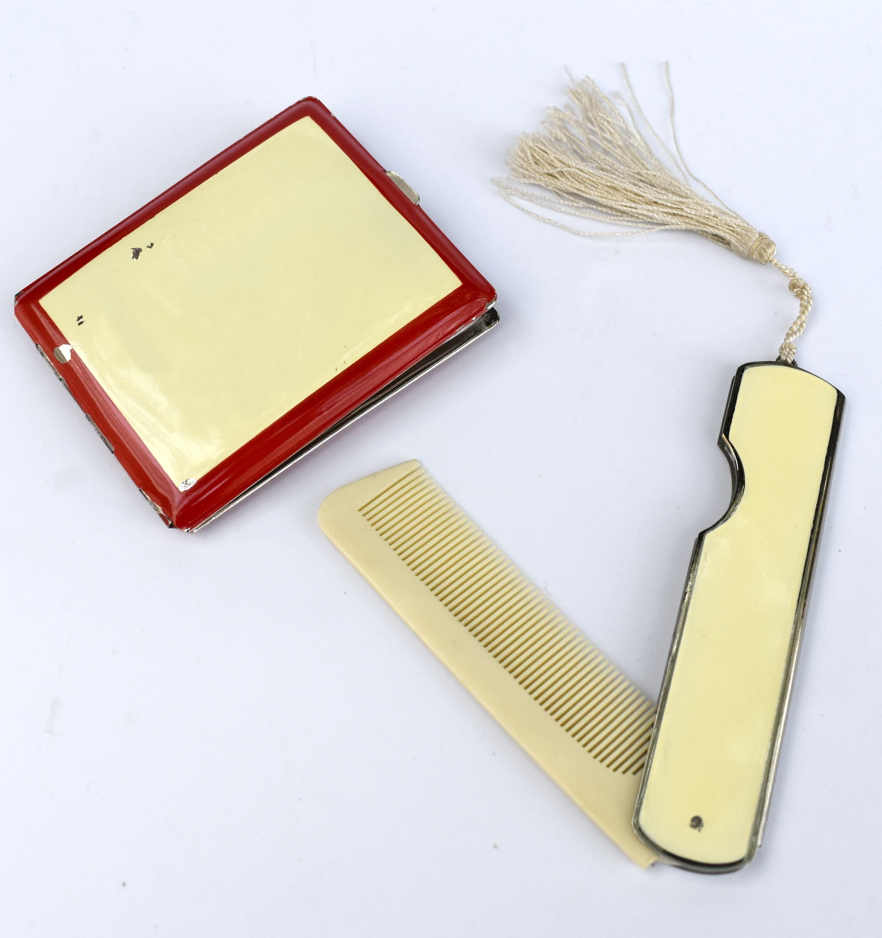 Art Deco Ladies Enamel Powder Compact & Comb, Original Box, England, c1930 For Sale 1