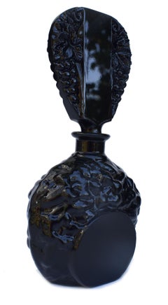 Art déco-Parfümflasche für Damen mit Glasprägung im Art déco-Stil, um 1930