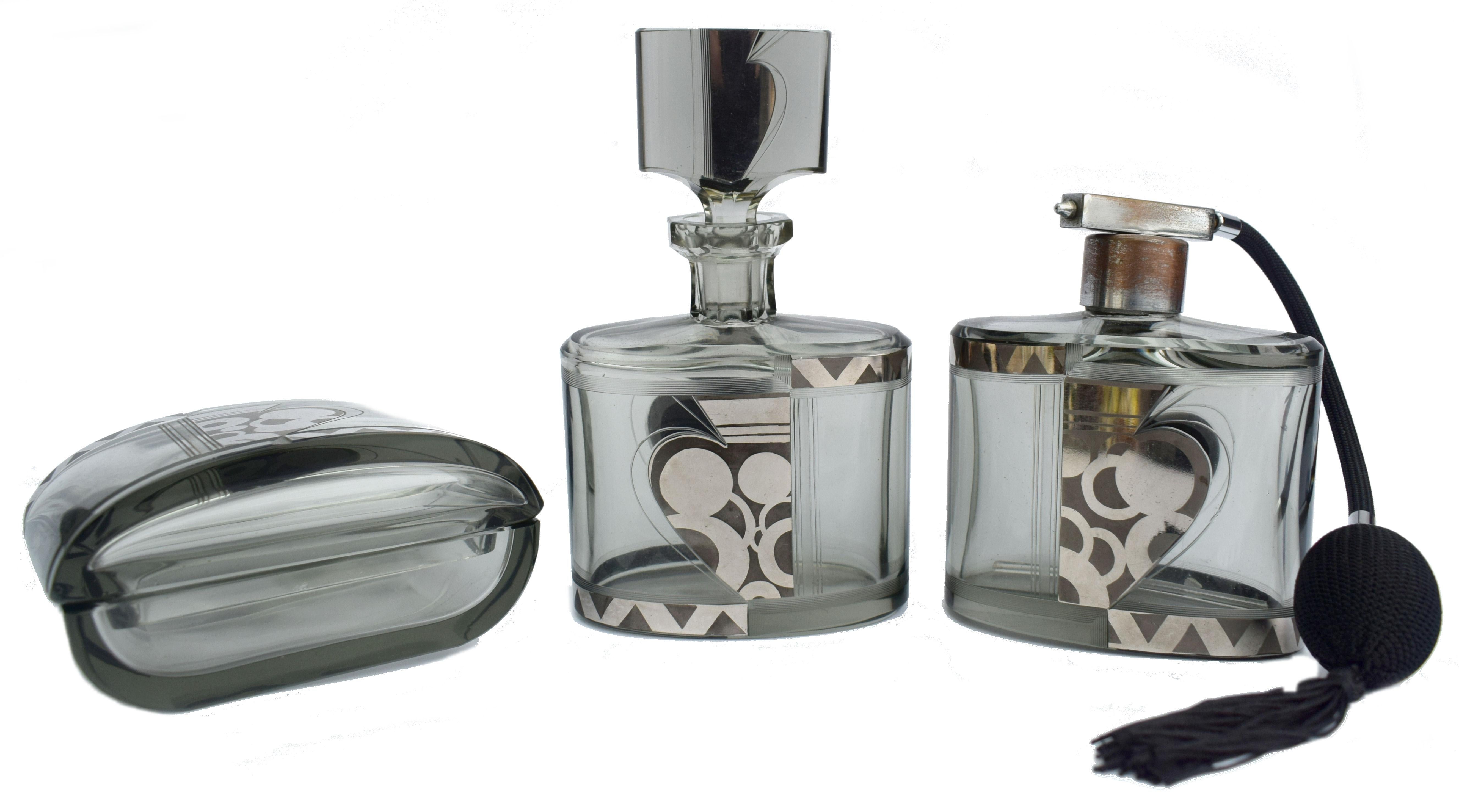 Art Deco Ladies Glass Perfumery Set, Czech, c1930 9