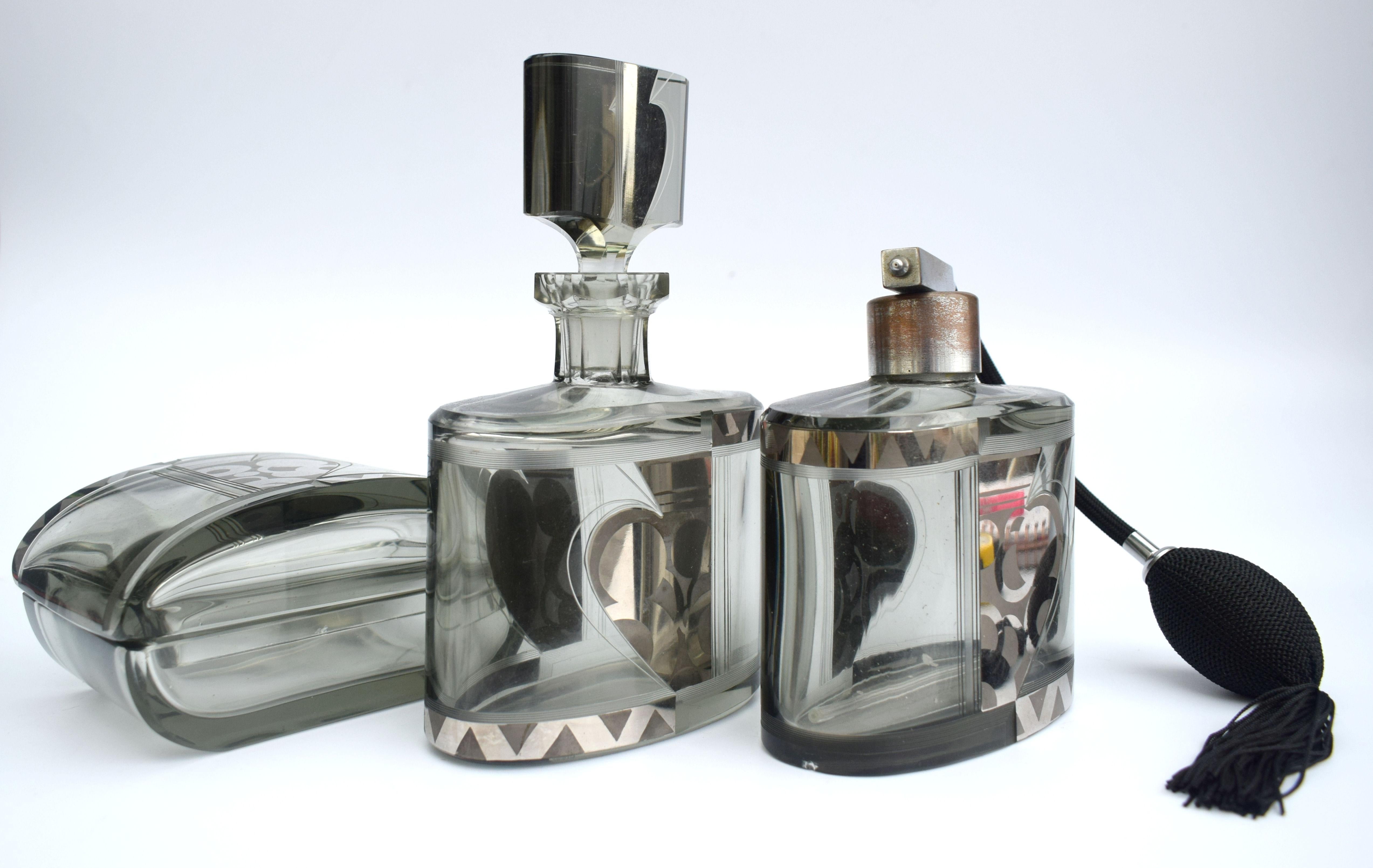 Art Deco Ladies Glass Perfumery Set, Czech, c1930 5
