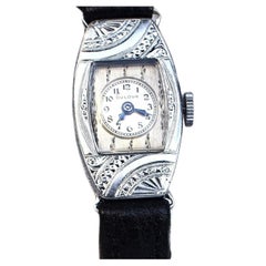 Montre-bracelet manuelle Art Déco pour femme par Bulova, États-Unis, vers 1934