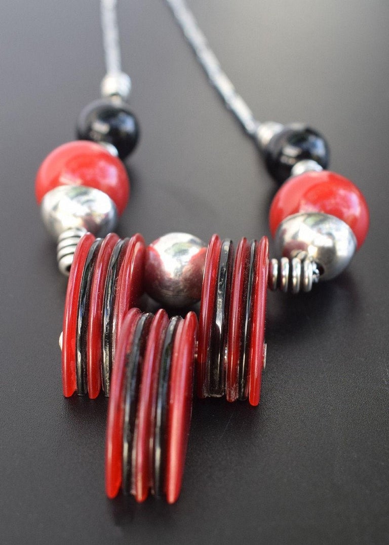 Art Deco Ladies Modernist Statement Necklace, c1940's For Sale at 1stDibs